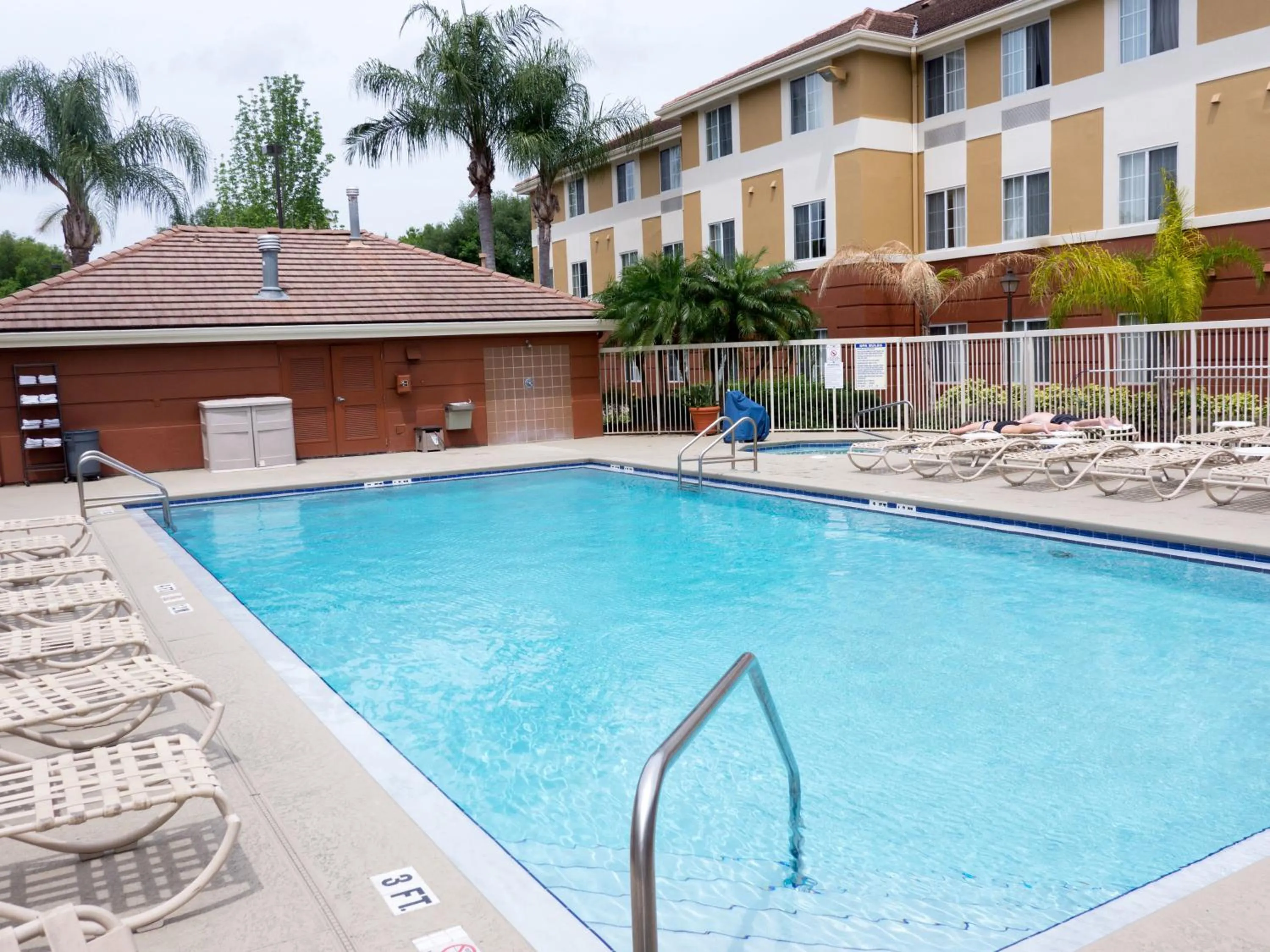 Day in Extended Stay America Suites - Orlando - Lake Buena Vista