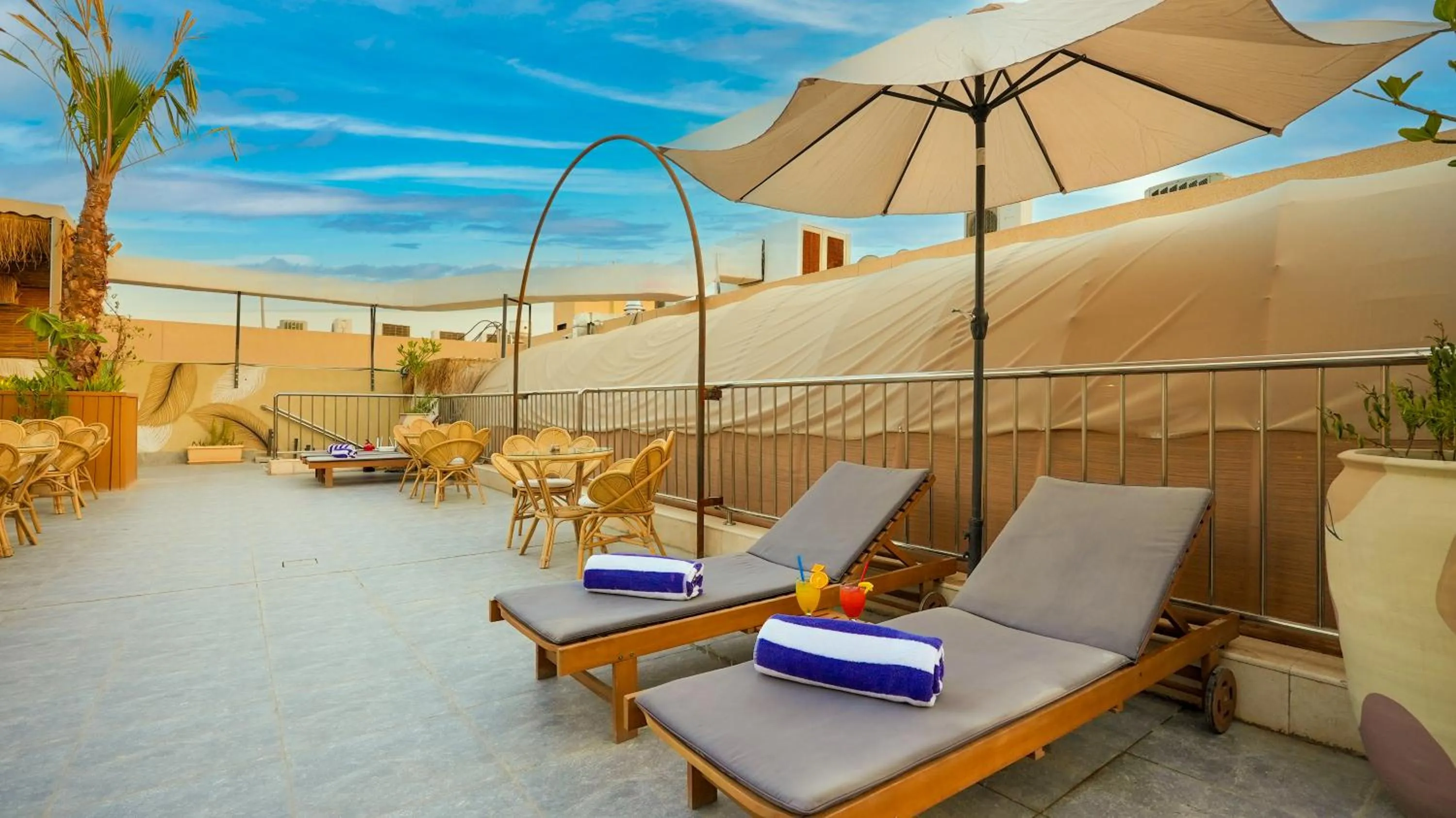 Pool view in Boudl Al Sahafa