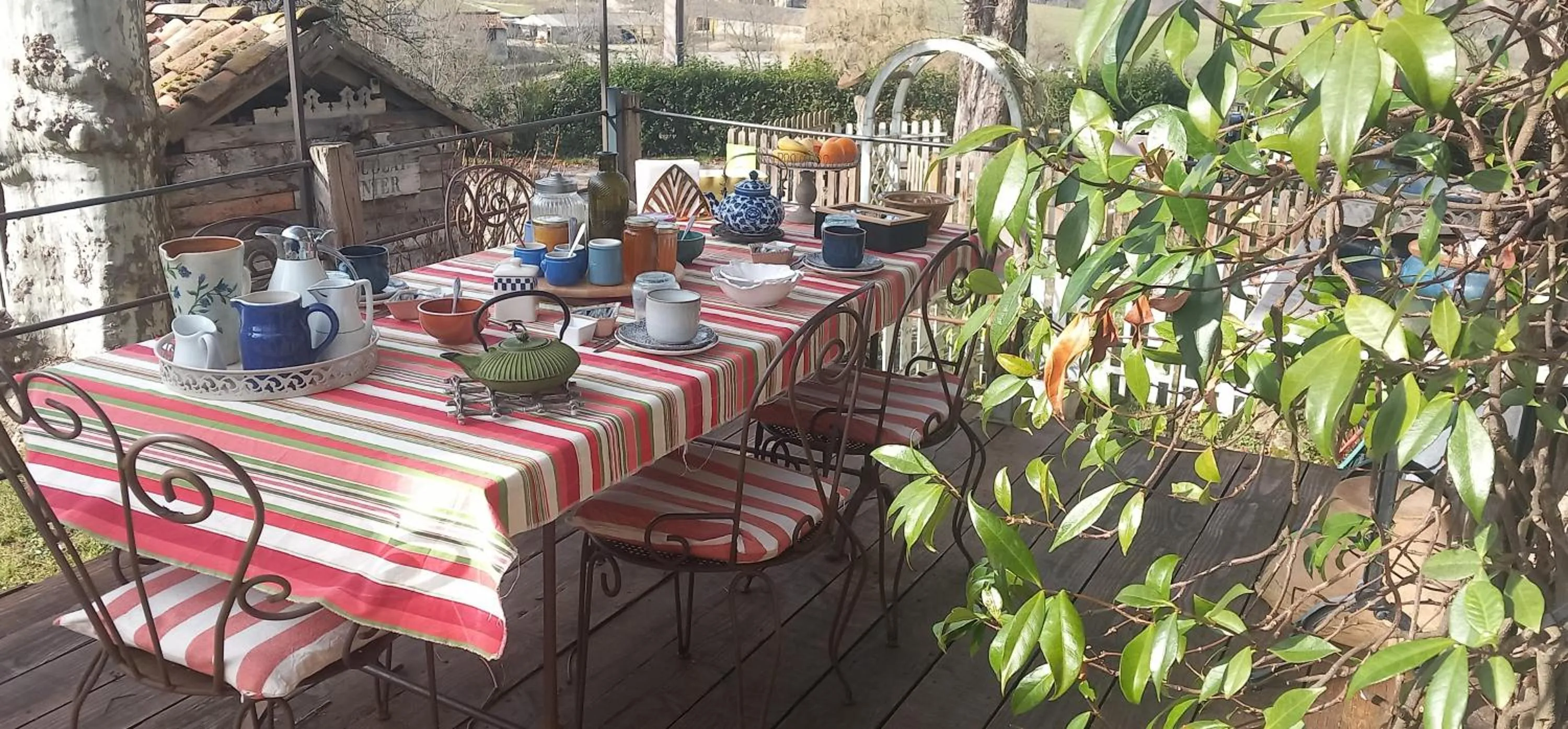 Patio in la maison d'Anna chambres d hôtes