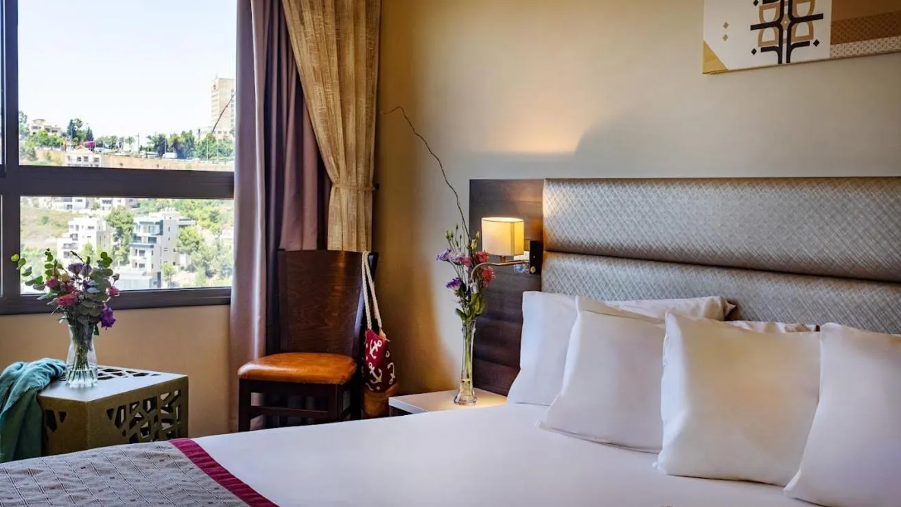 Bed in Ramada Olivie Nazareth