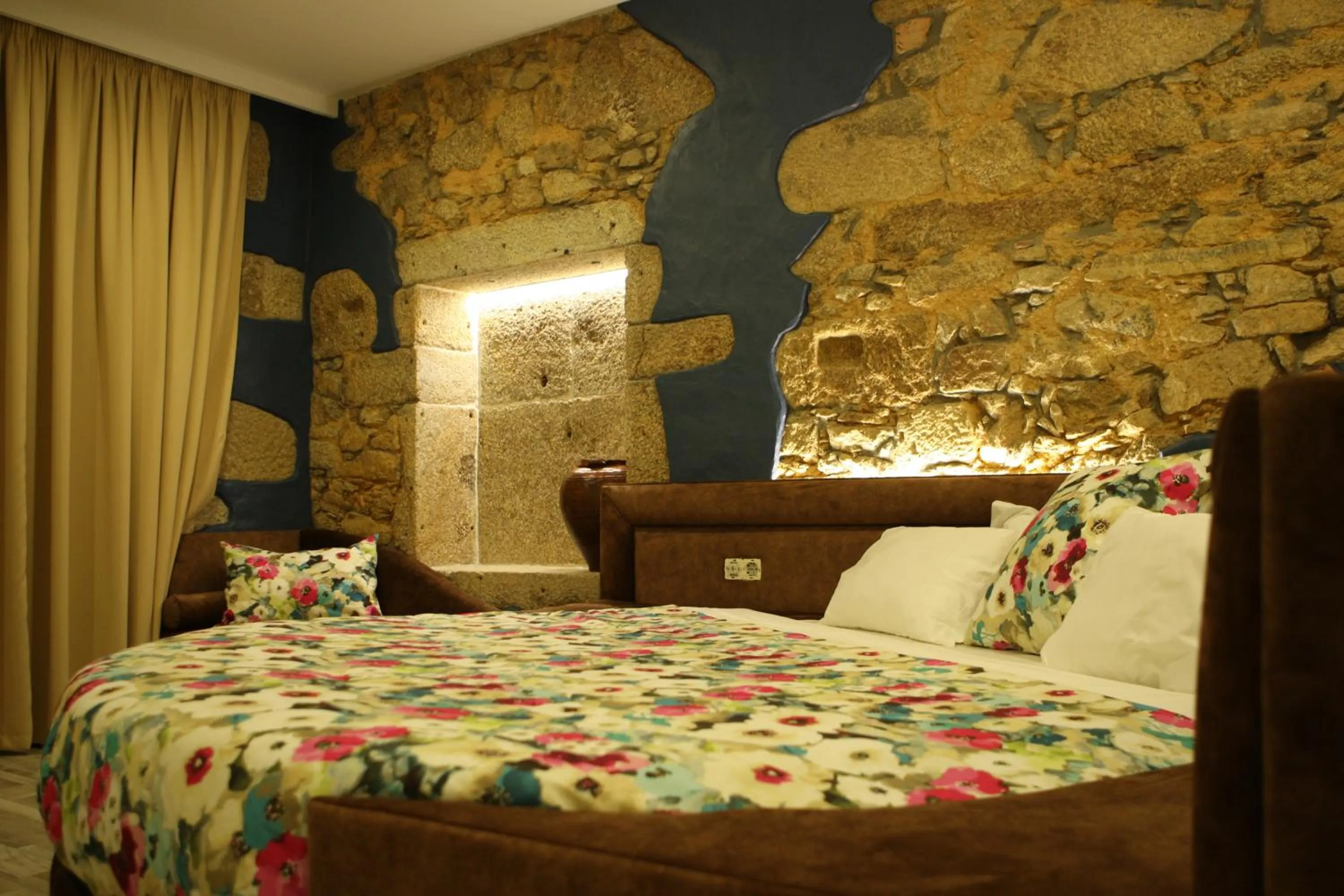 Bed in Art'Otel Barcelos