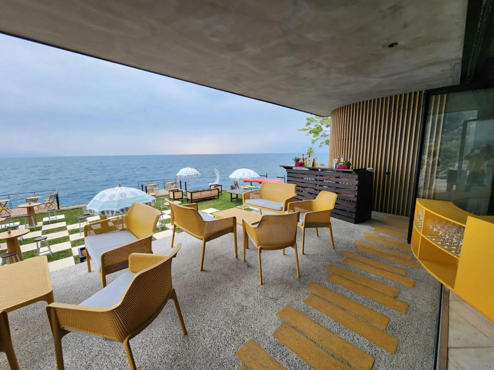 Restaurant/places to eat in Hotel Casa Palopo