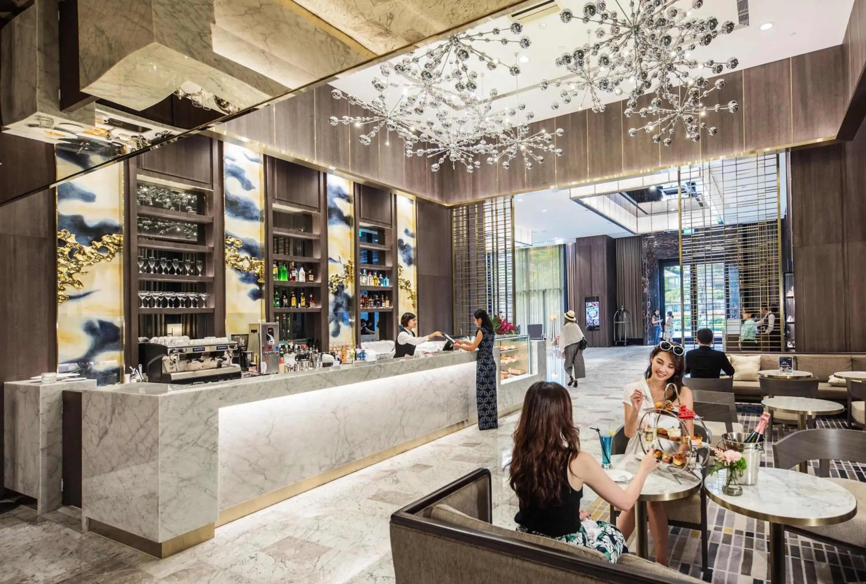 Lounge or bar in Caesar Park Hotel Banqiao Lounge or bar in Caesar Park Hotel Banqiao