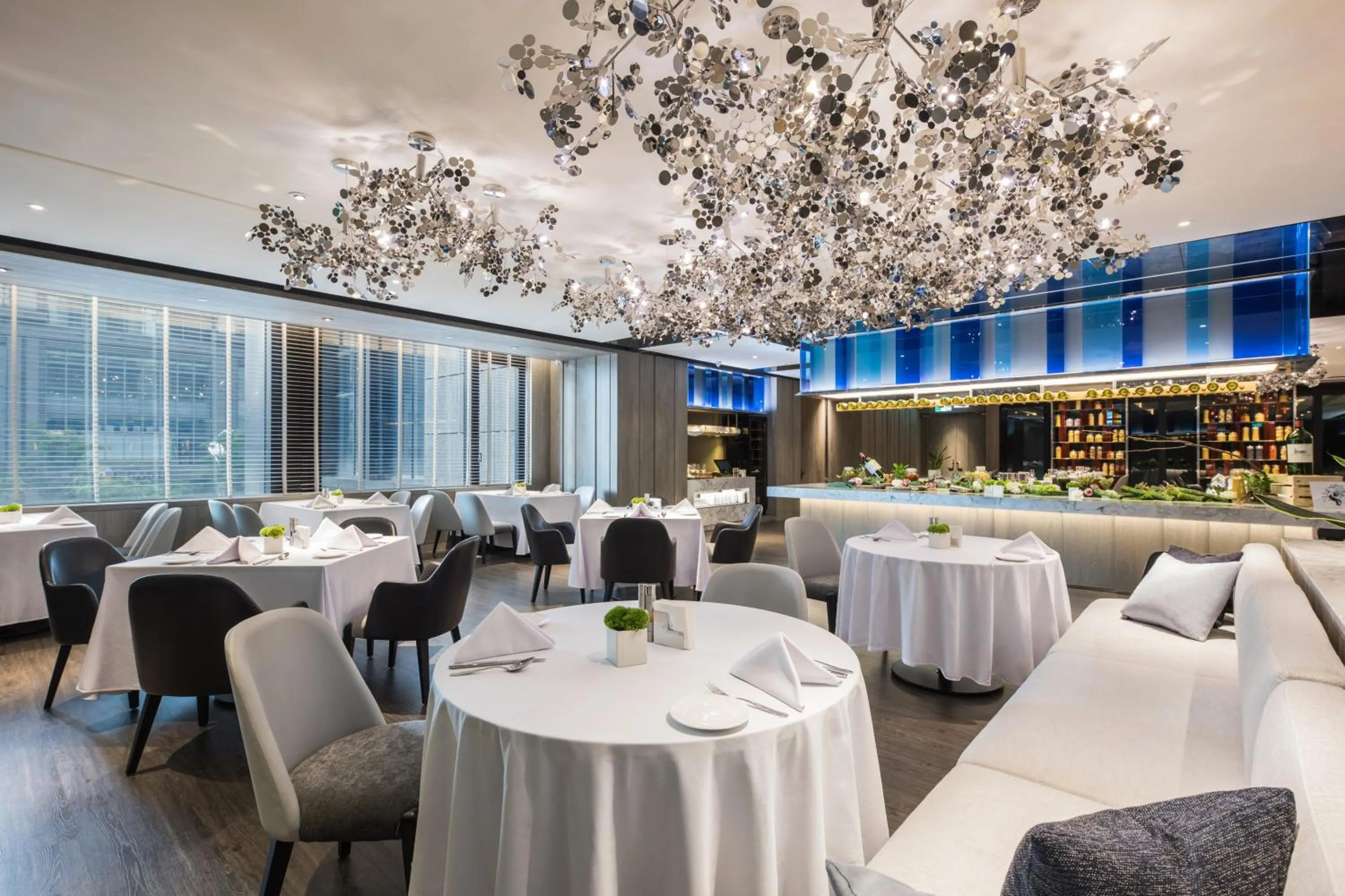 Restaurant/places to eat in Caesar Park Hotel Banqiao