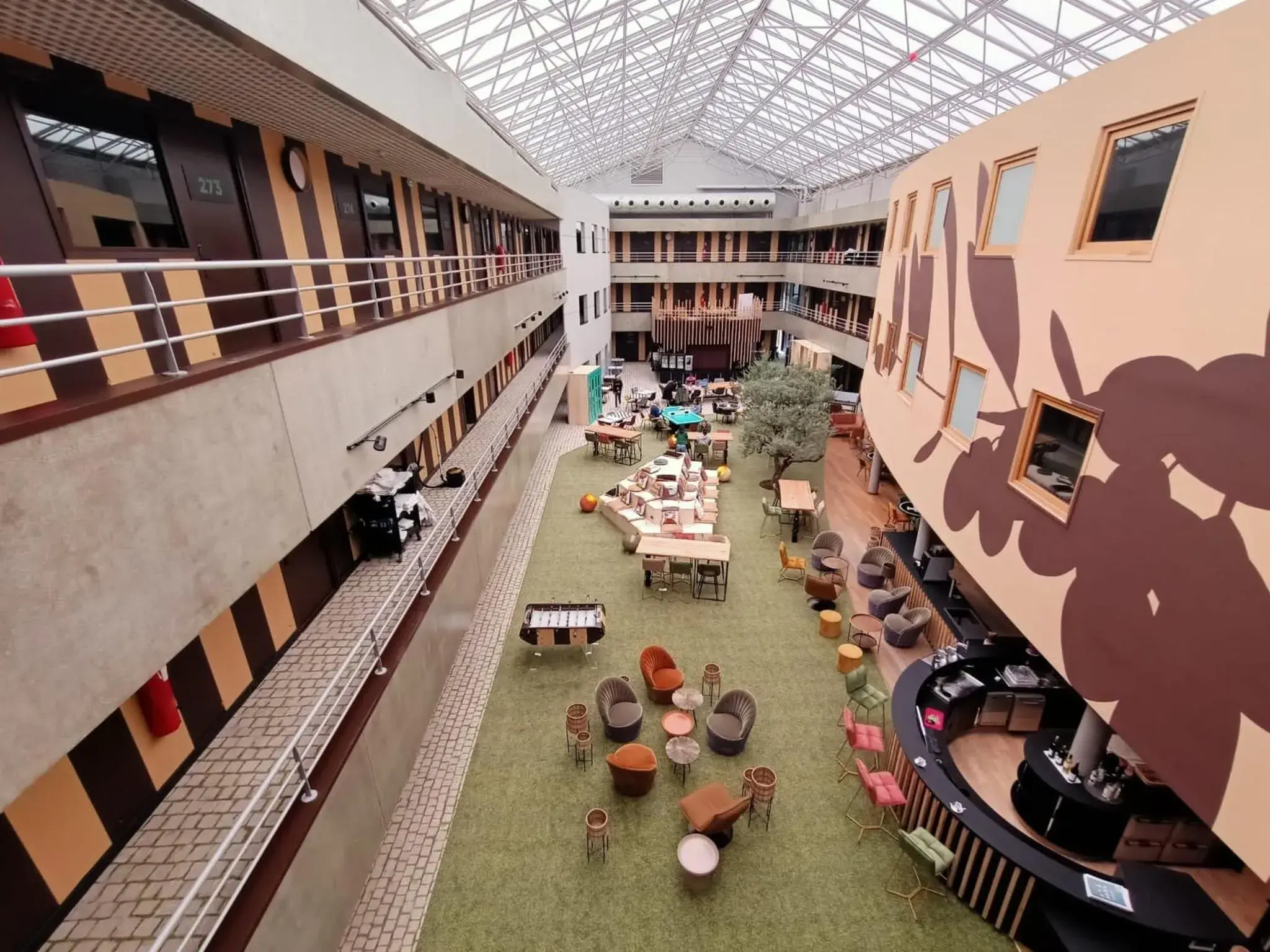 Lobby or reception in Cowool Lille Villeneuve D'Ascq - Ex Olivarius Lobby or reception in Cowool Lille Villeneuve D'Ascq - Ex Olivarius