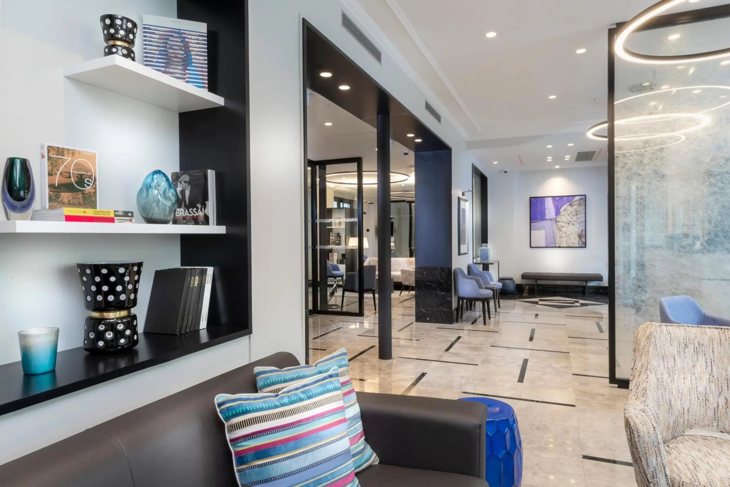 Lobby or reception in Montfleuri Lobby or reception in Montfleuri