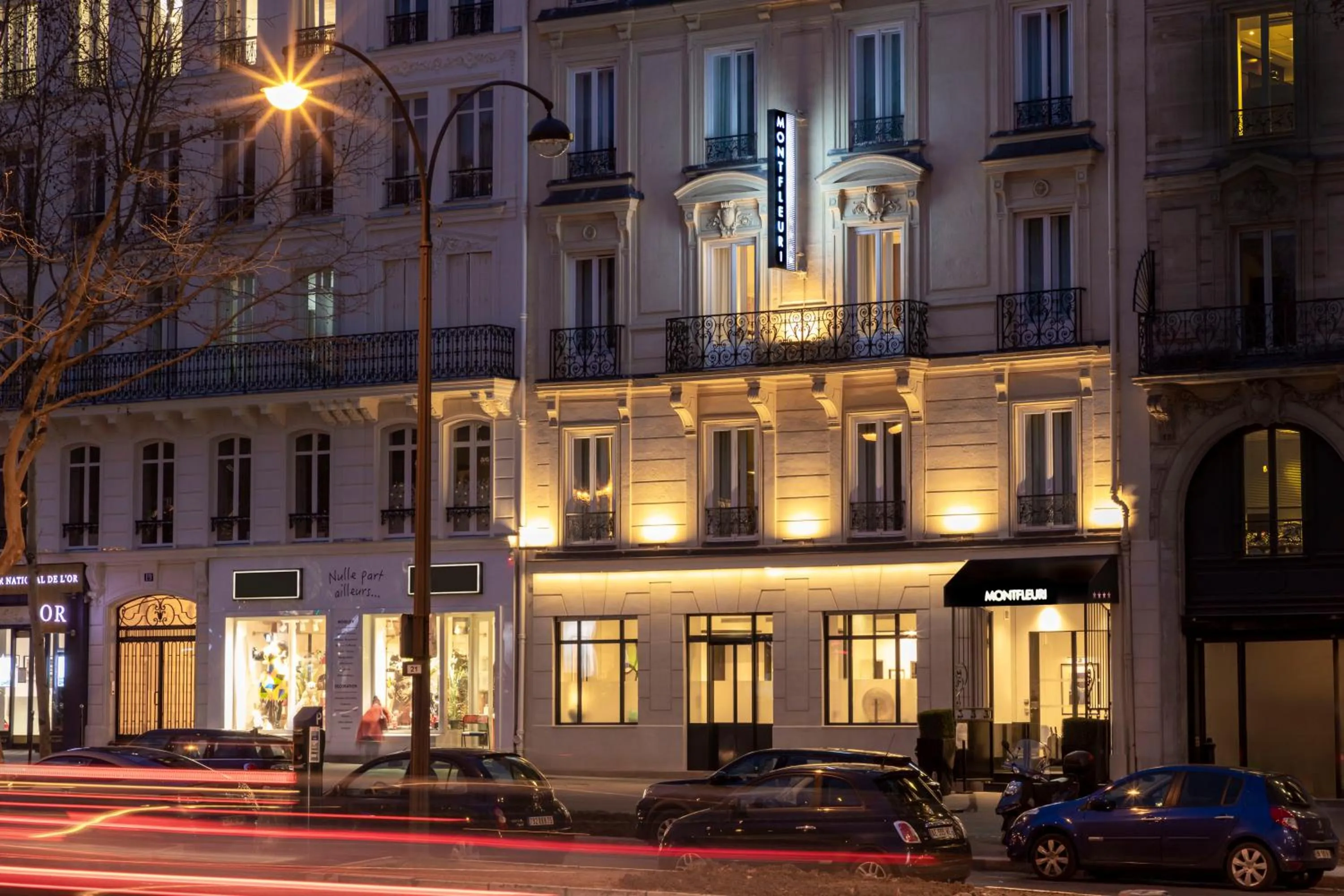 Facade/entrance in Montfleuri