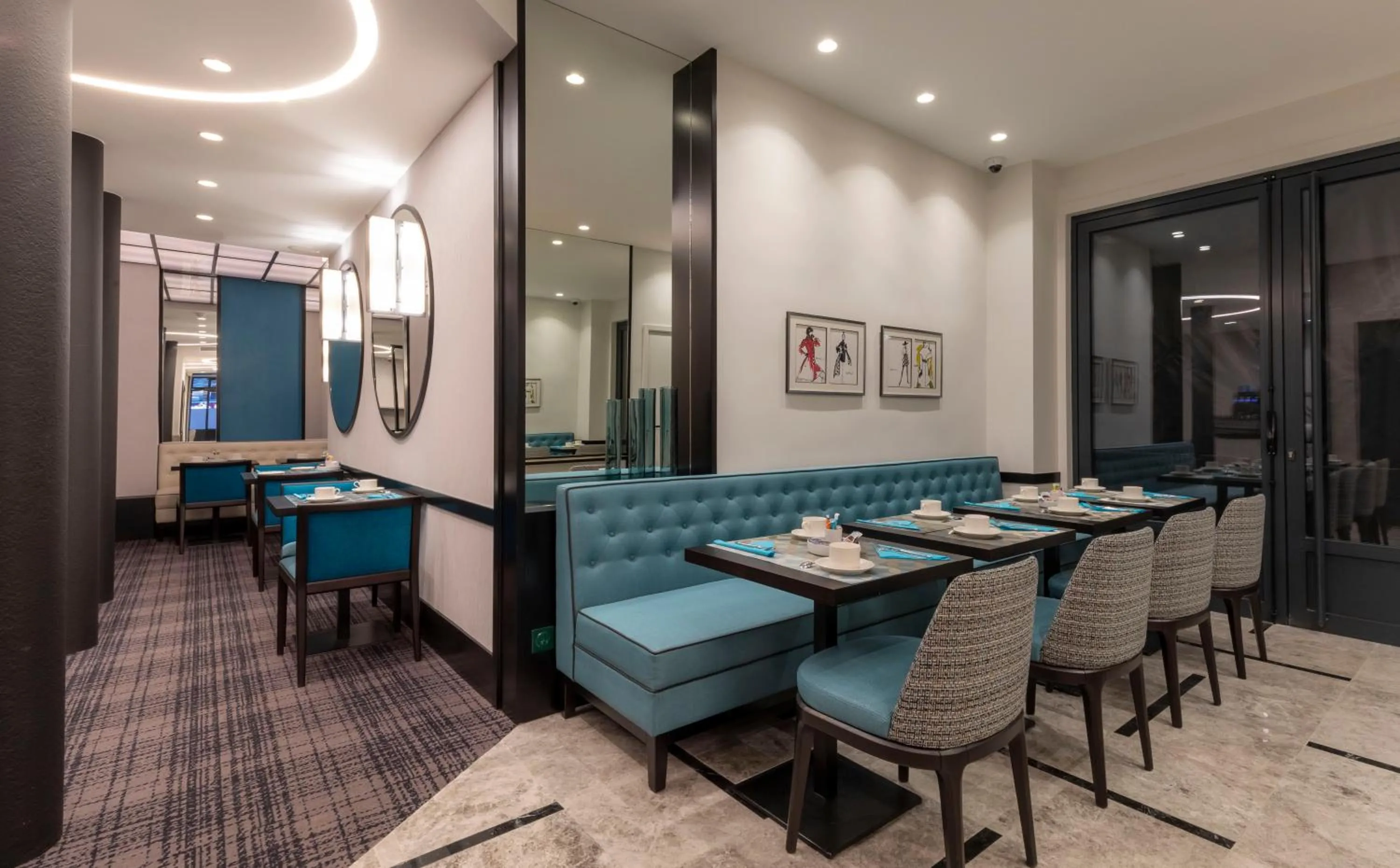 Buffet breakfast in Montfleuri