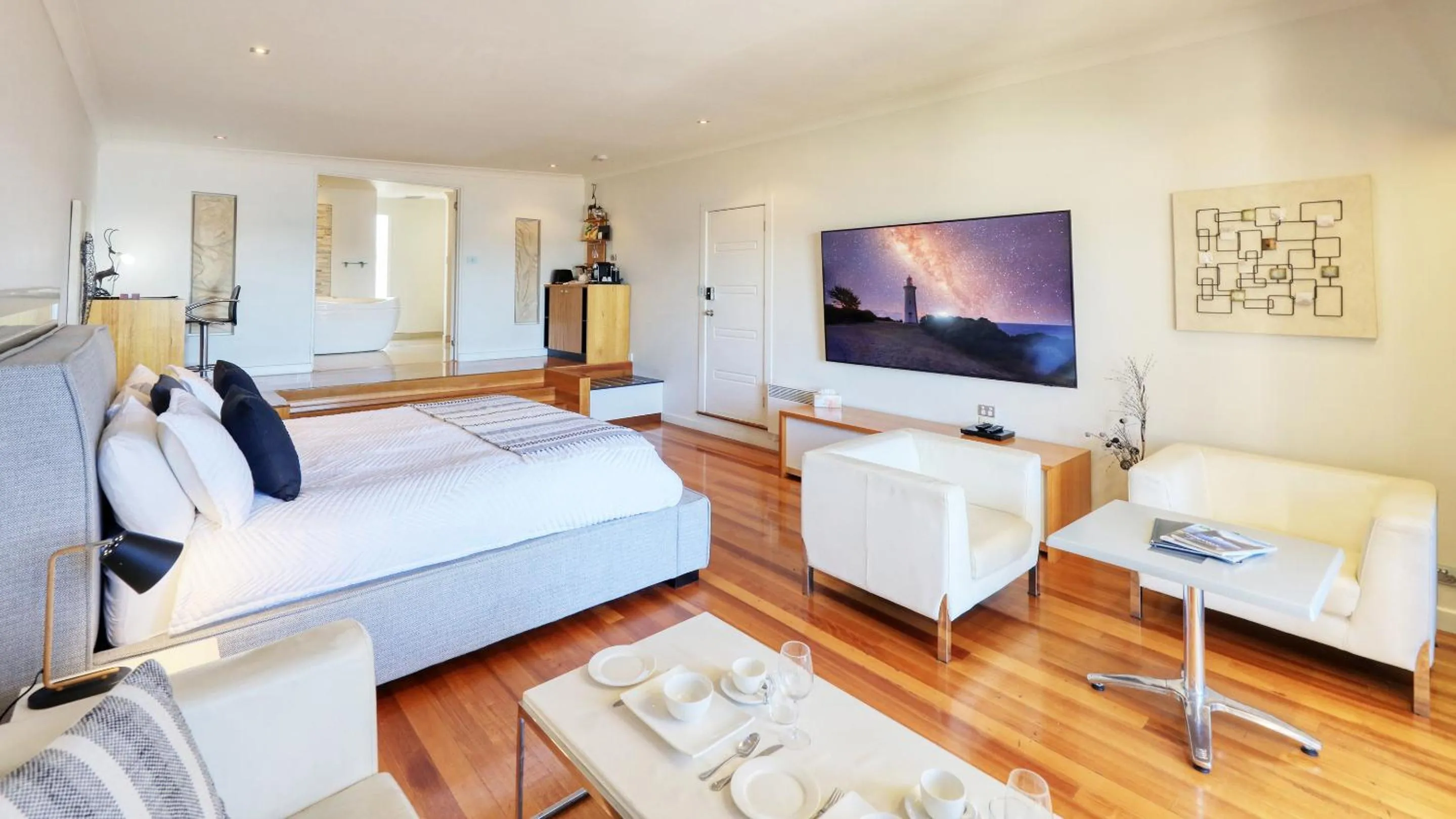 Photo of the whole room in The Madsen Boutique Hotel