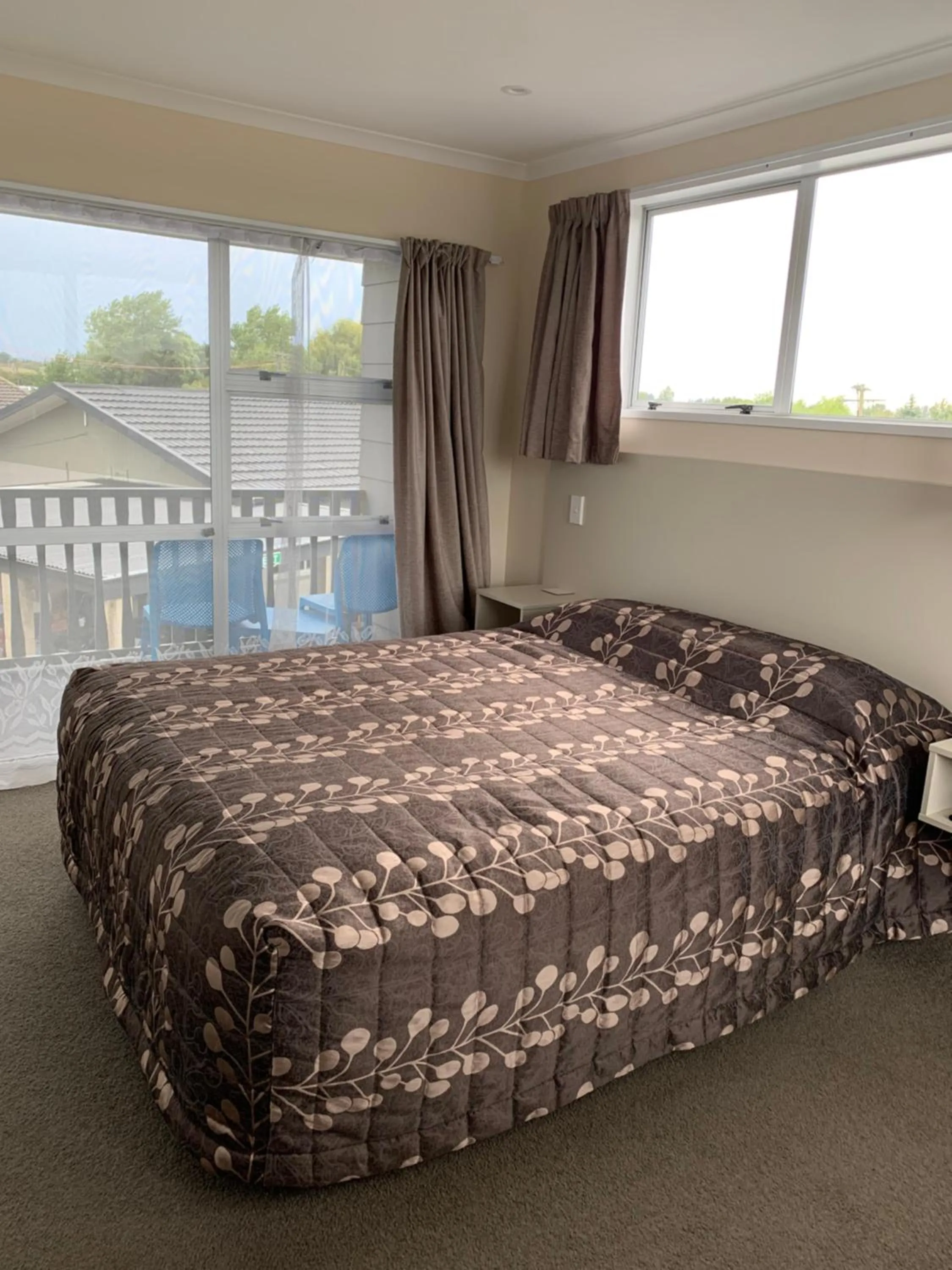 Bed in Kingswood Motel