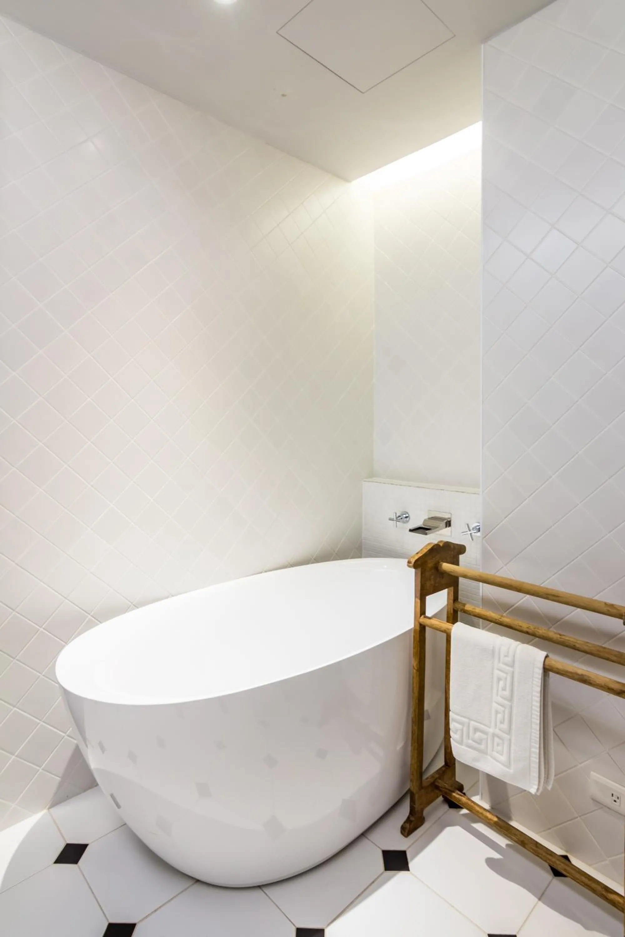 Decorative detail in Fun Simon