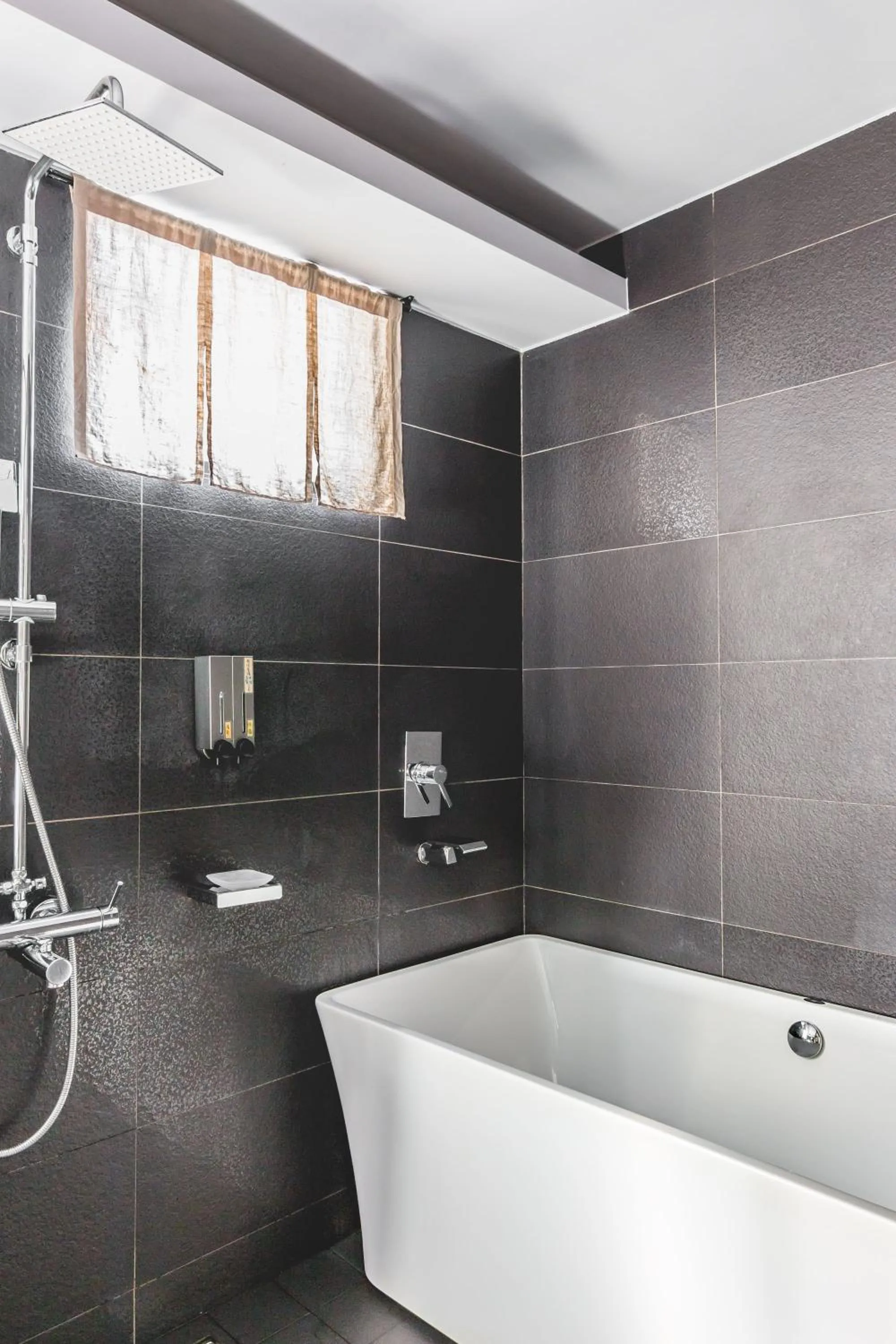 Decorative detail in Fun Simon