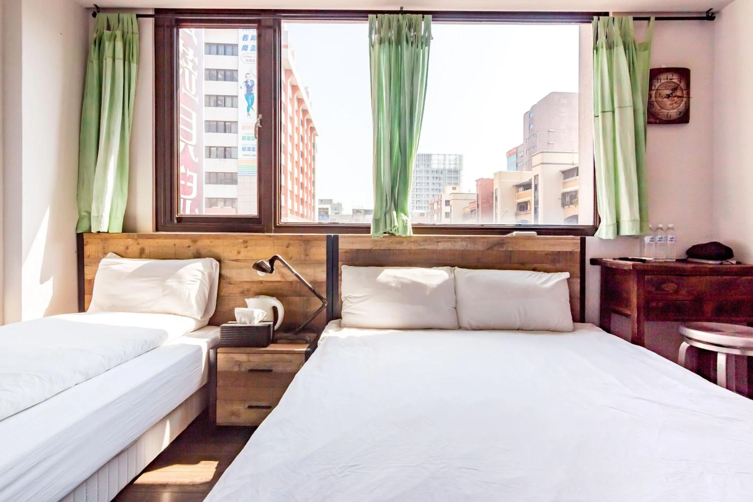 Decorative detail, Bed in Fun Simon