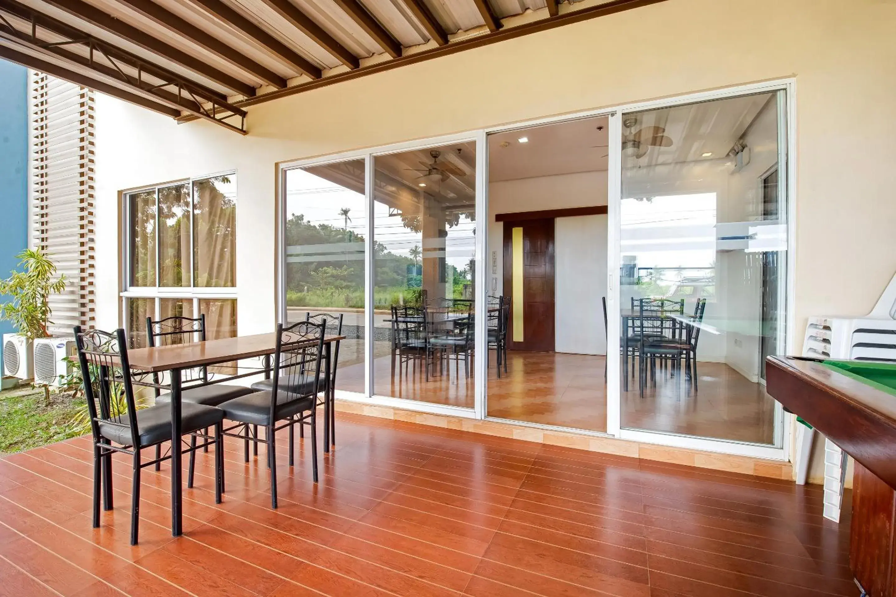 Restaurant/places to eat in Royale Parc Hotel Puerto Princesa Palawan Restaurant/places to eat in Royale Parc Hotel Puerto Princesa Palawan