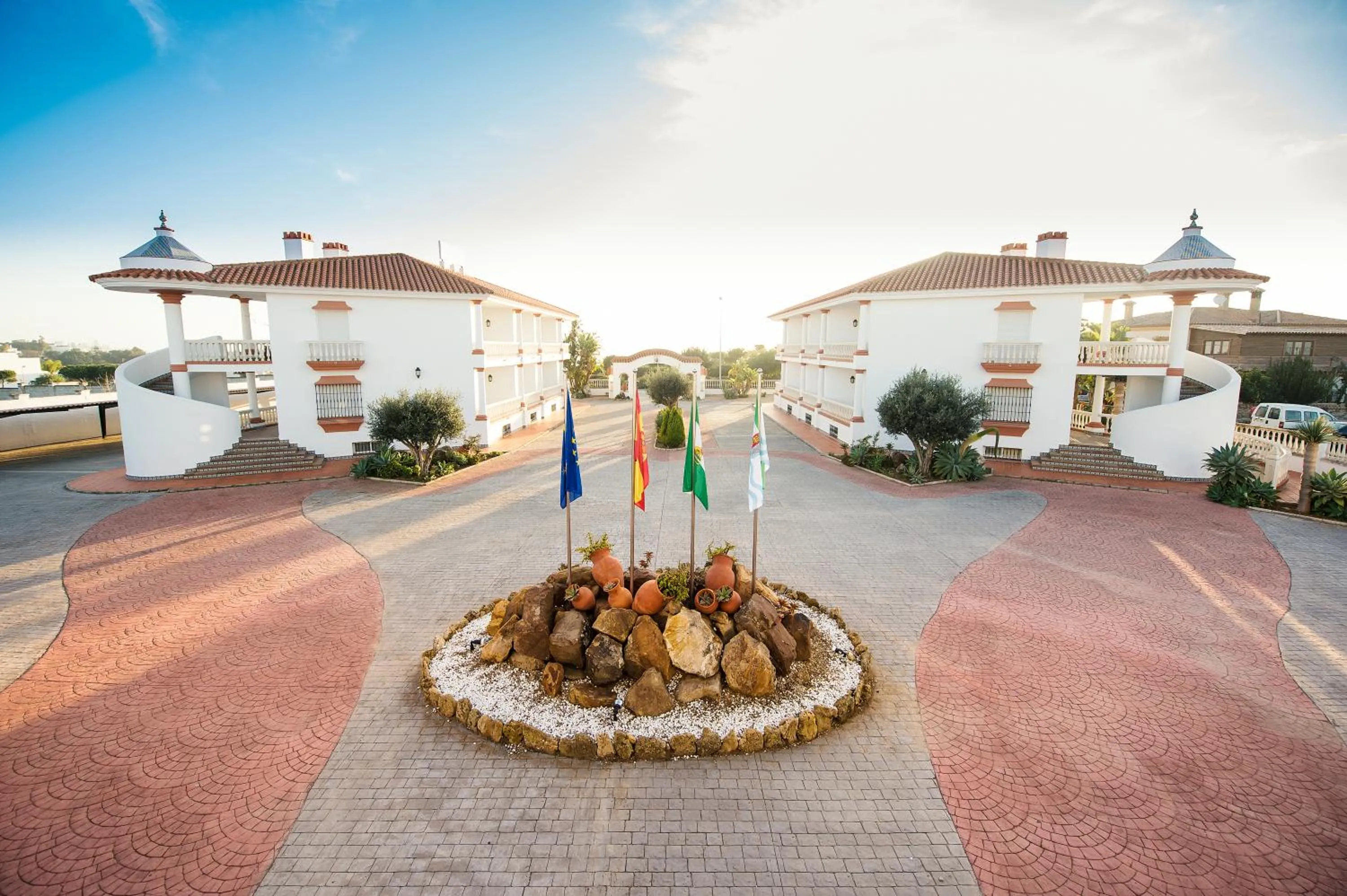 Hotel y Apartamentos Diufain
