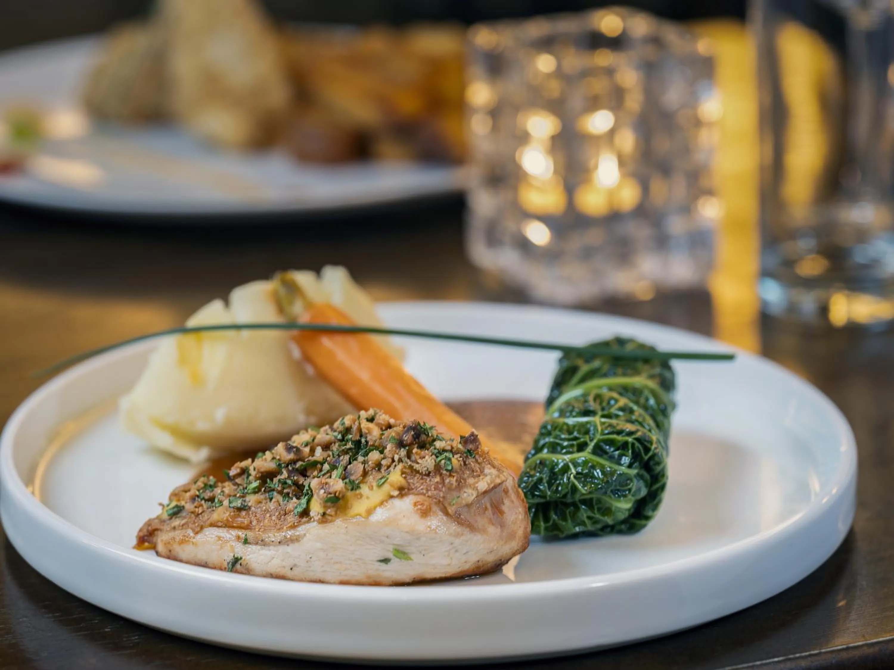 Restaurant/places to eat in Academy Plaza Hotel