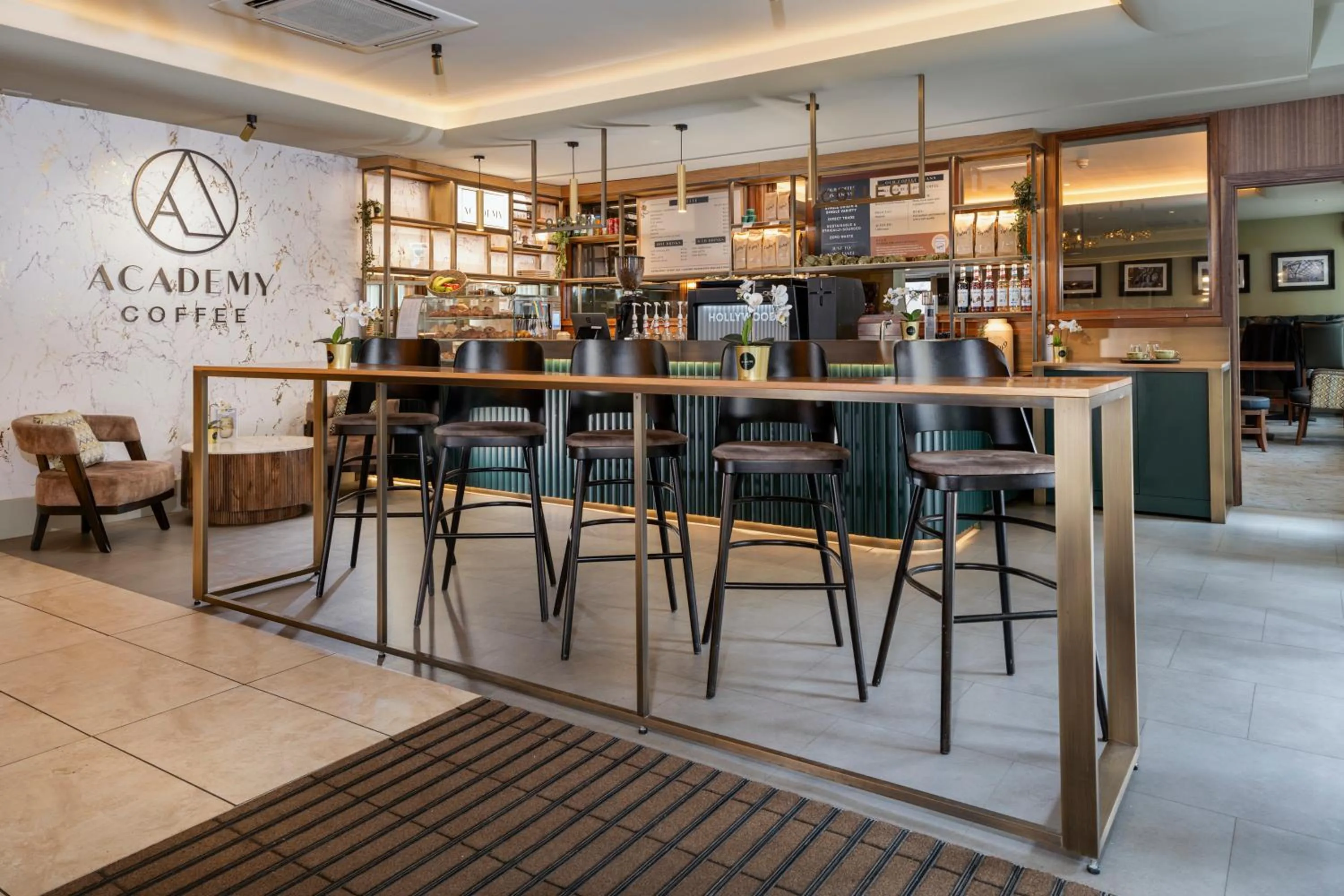 Restaurant/places to eat in Academy Plaza Hotel