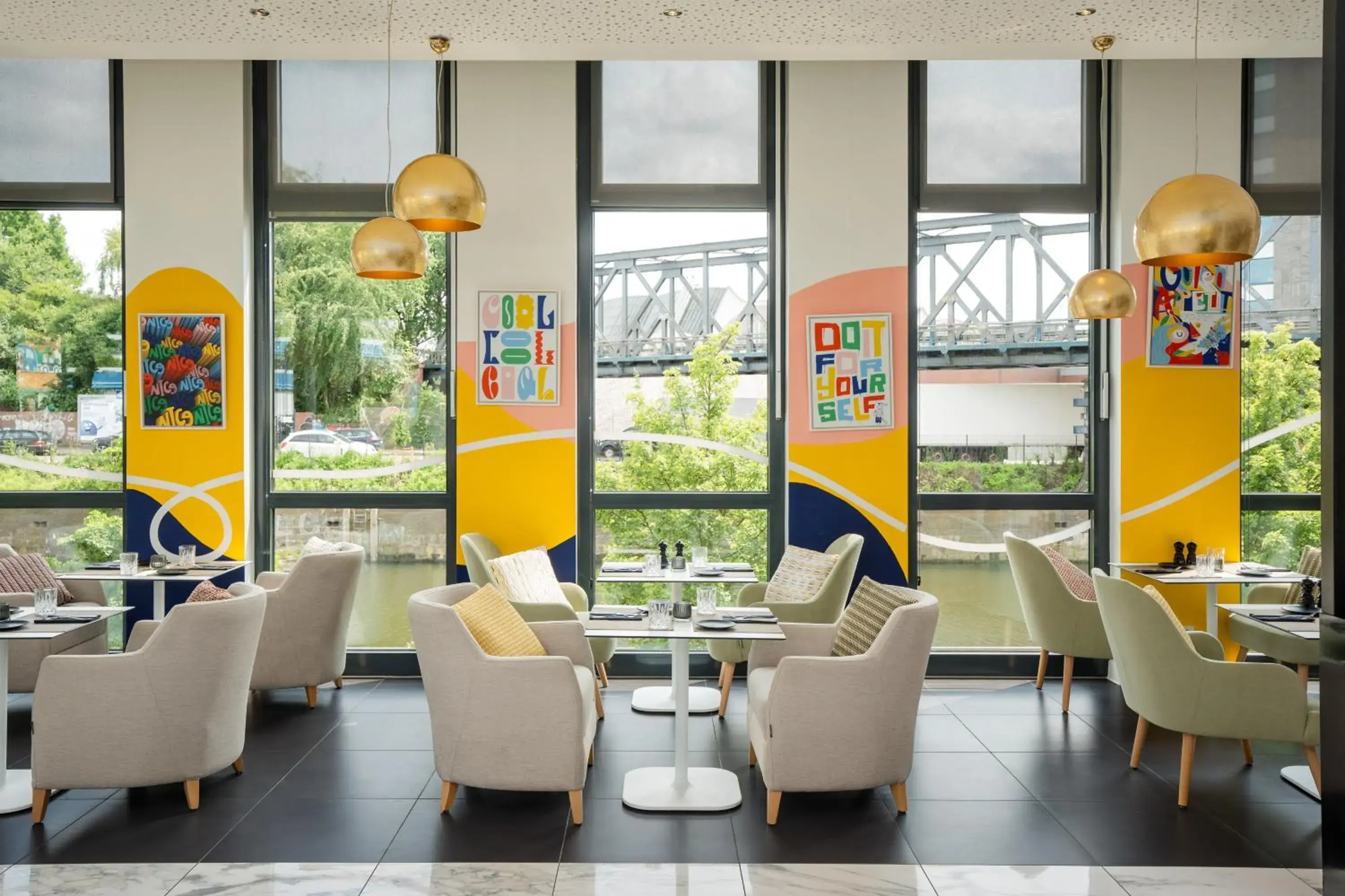 Restaurant/places to eat in INNSiDE by Meliá Hamburg Hafen Restaurant/places to eat in INNSiDE by Meliá Hamburg Hafen