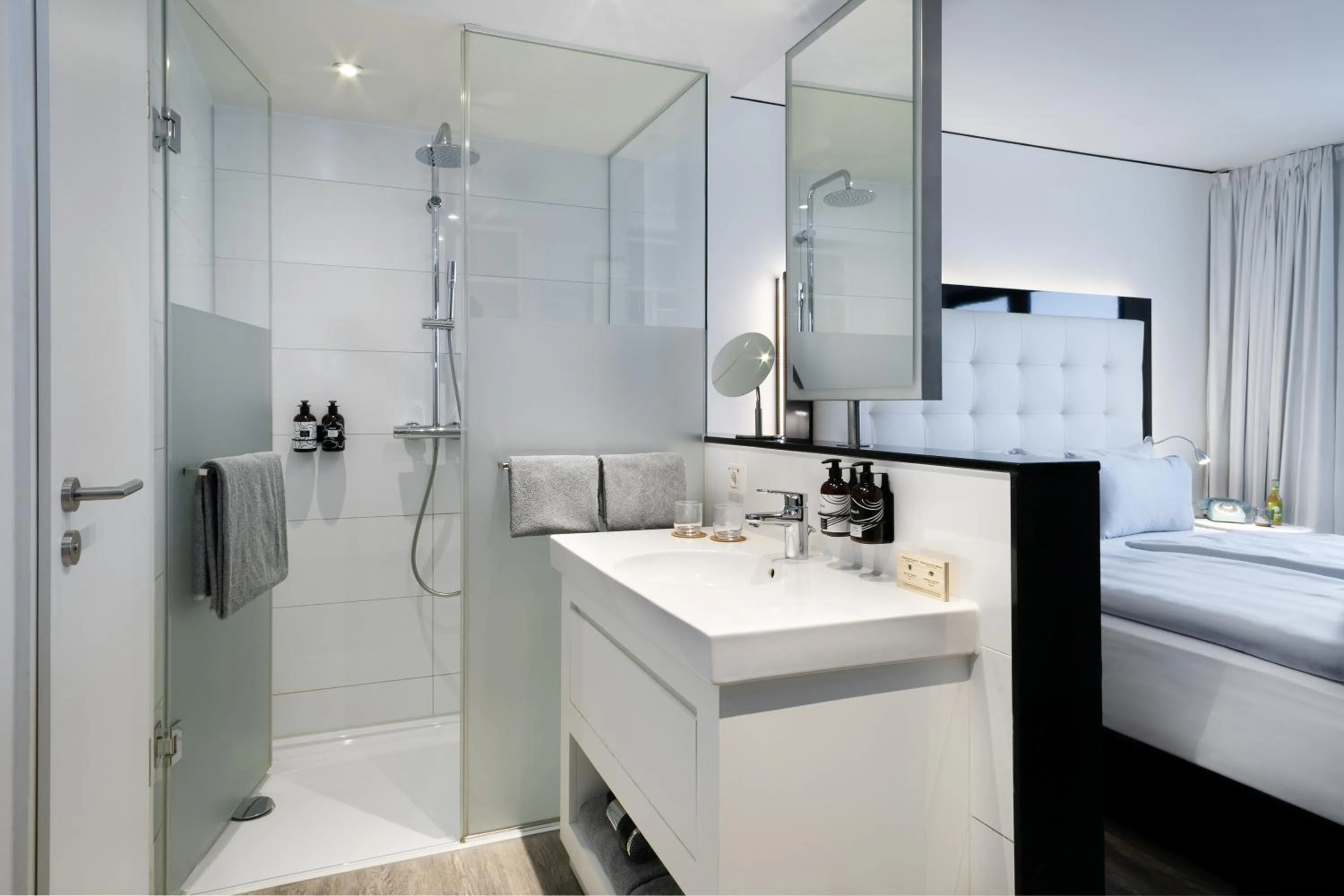 Bathroom in INNSiDE by Meliá Hamburg Hafen