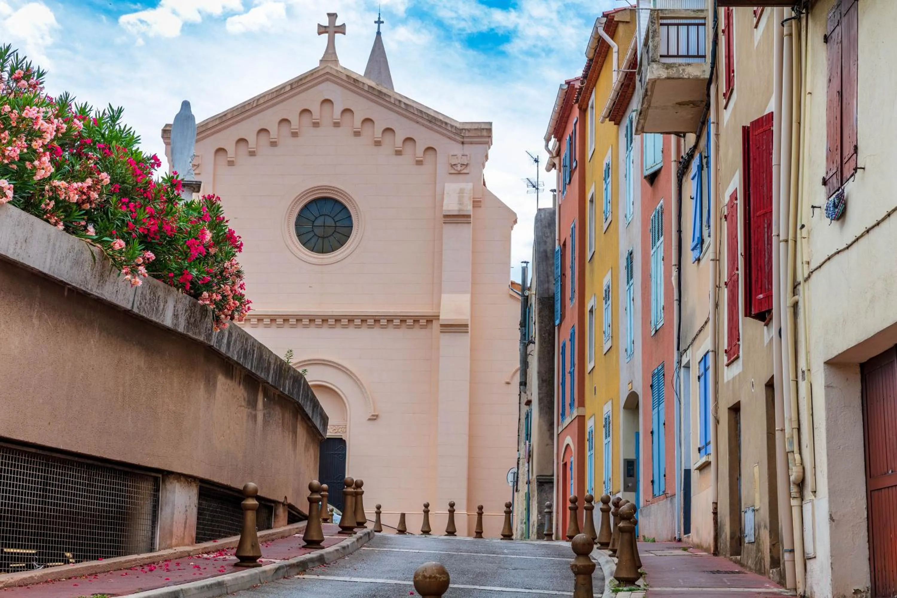 Street view in Logis Hotel Noemys pont de l'Etoile