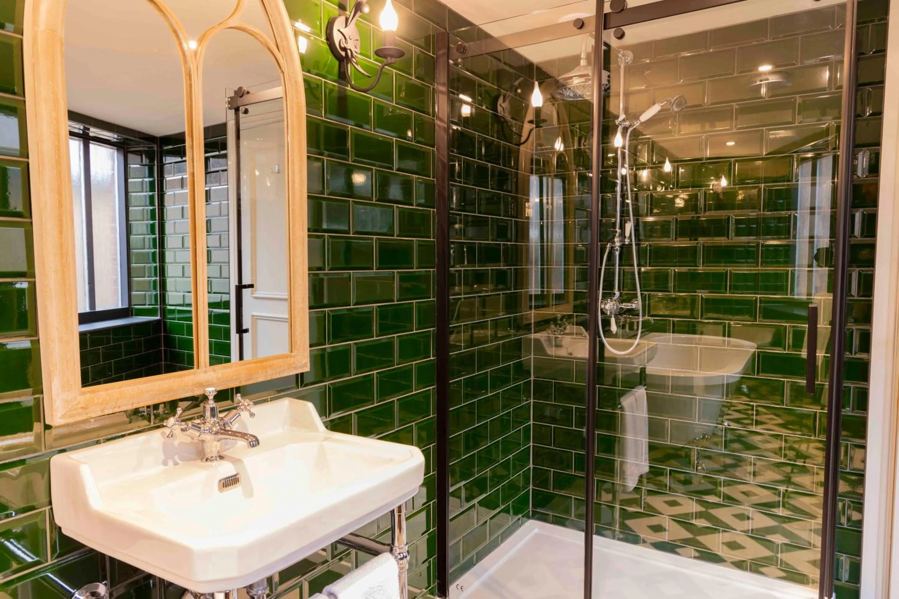 Bathroom in The Dirty Bottles Hotel