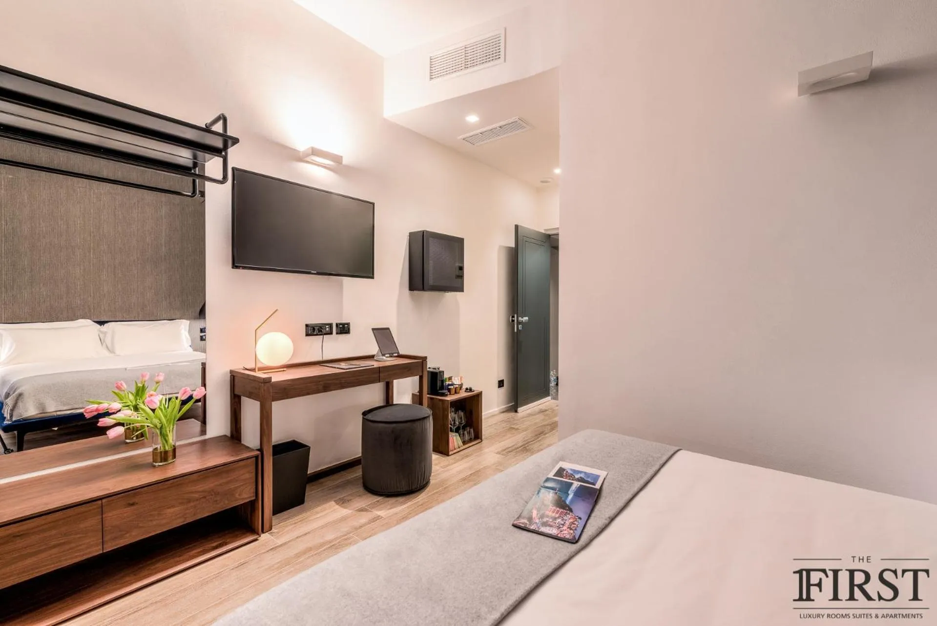 Photo of the whole room, Bed in La Spezia by The First - Luxury Rooms & Suites