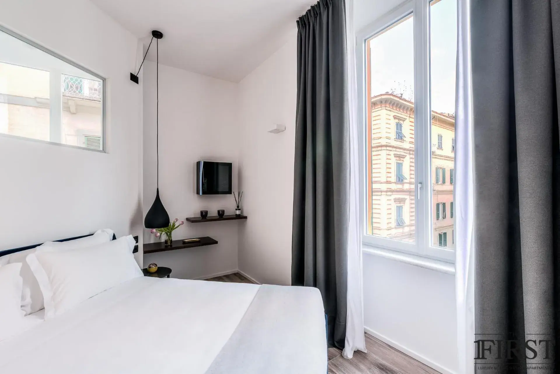 Junior Suite with City View in La Spezia by The First - Luxury Rooms & Suites Junior Suite with City View in La Spezia by The First - Luxury Rooms & Suites