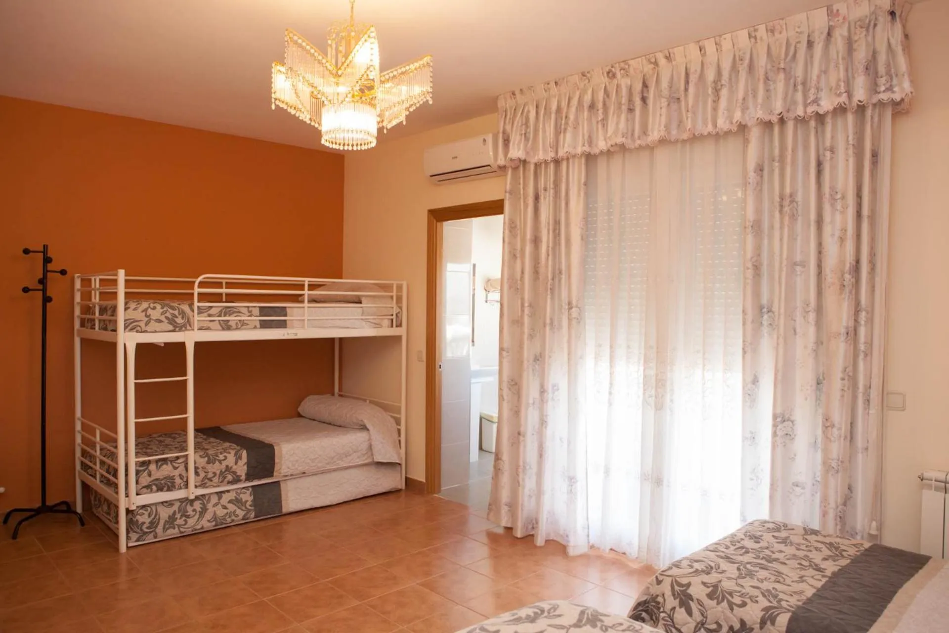 Balcony/Terrace, Bed in La Rosaleda de Orgaz