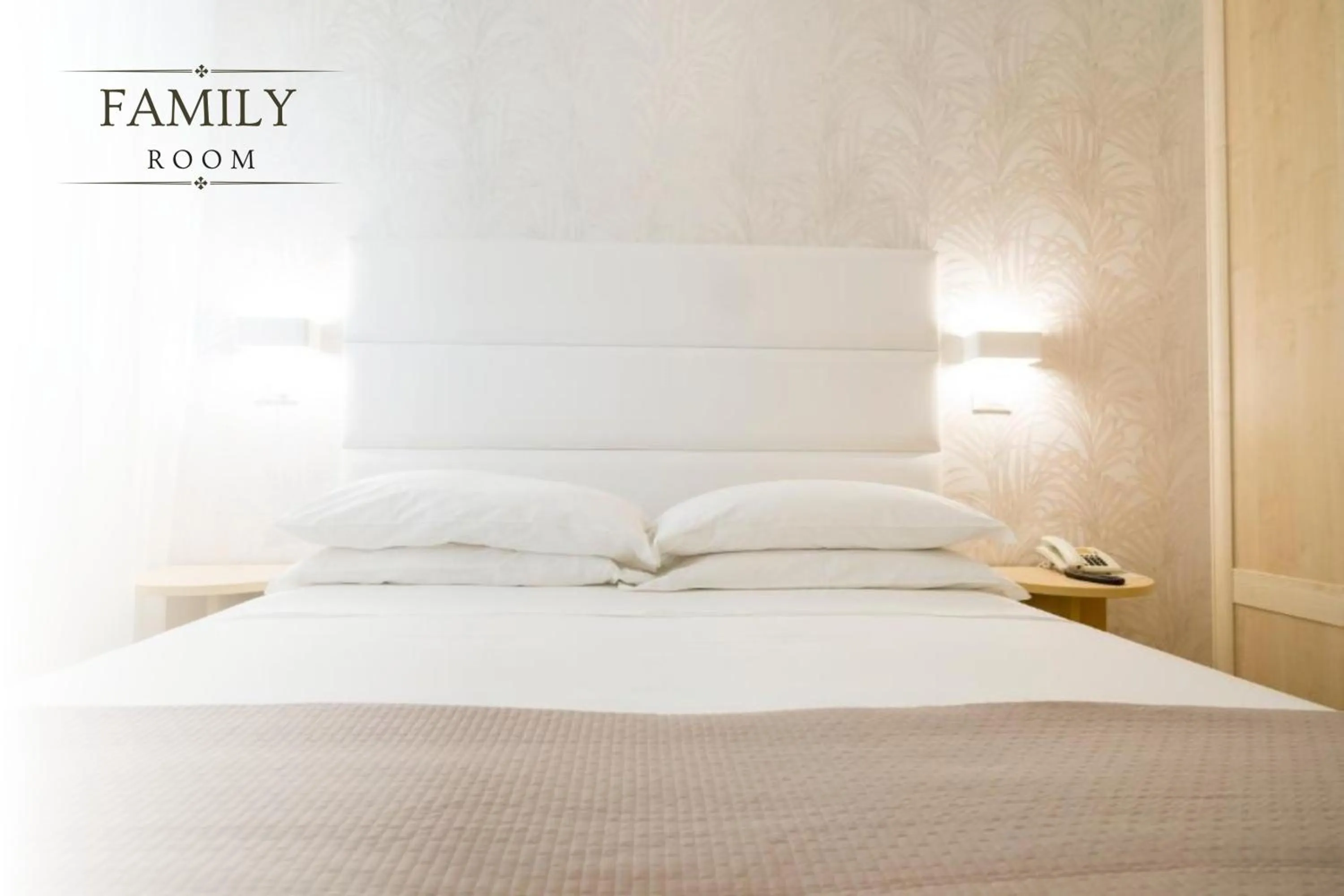 Bed in Hotel Constellation