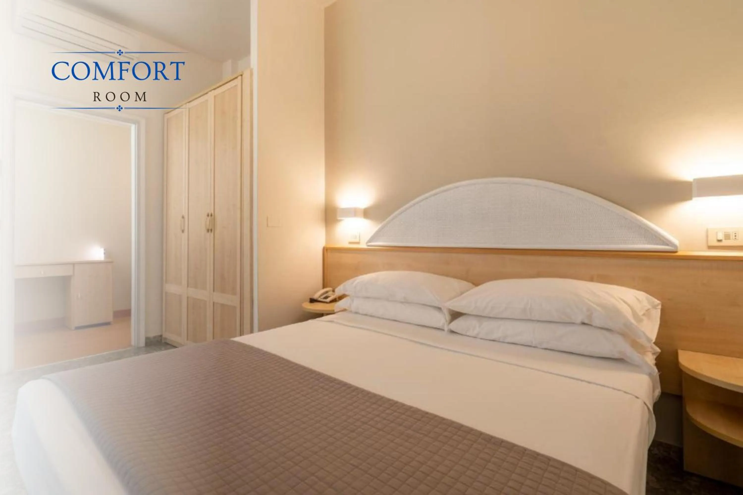 Bed in Hotel Constellation