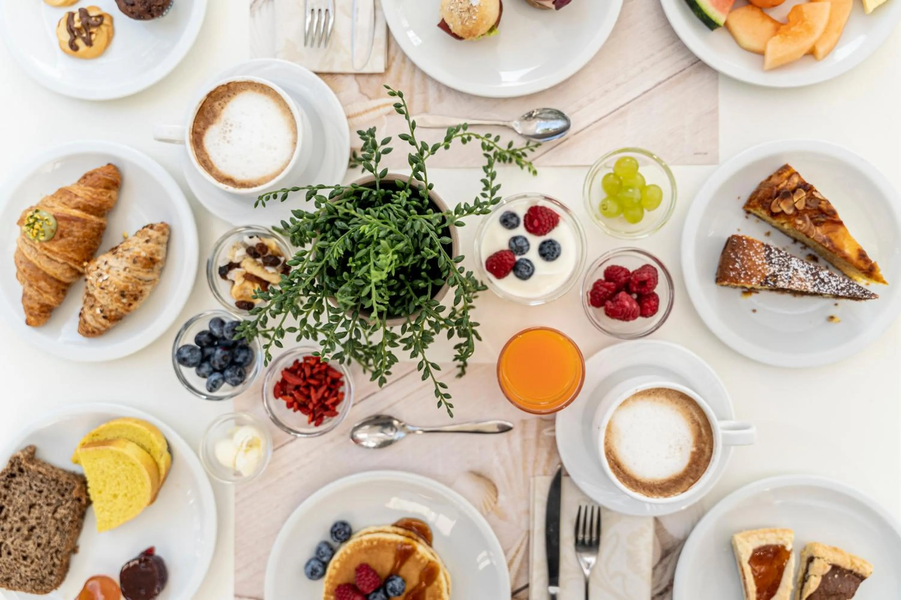 Breakfast in Hotel Constellation