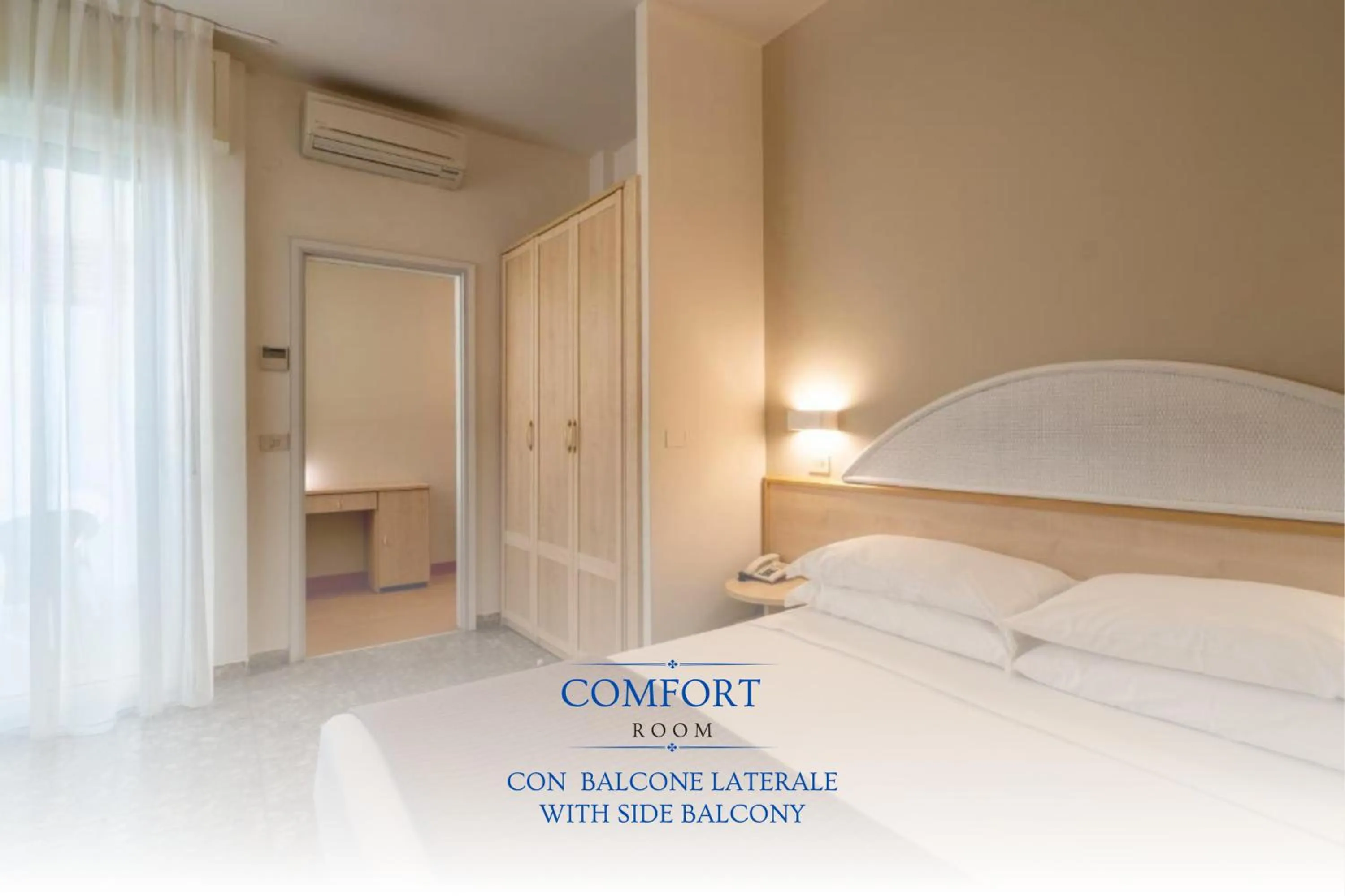 Bed in Hotel Constellation