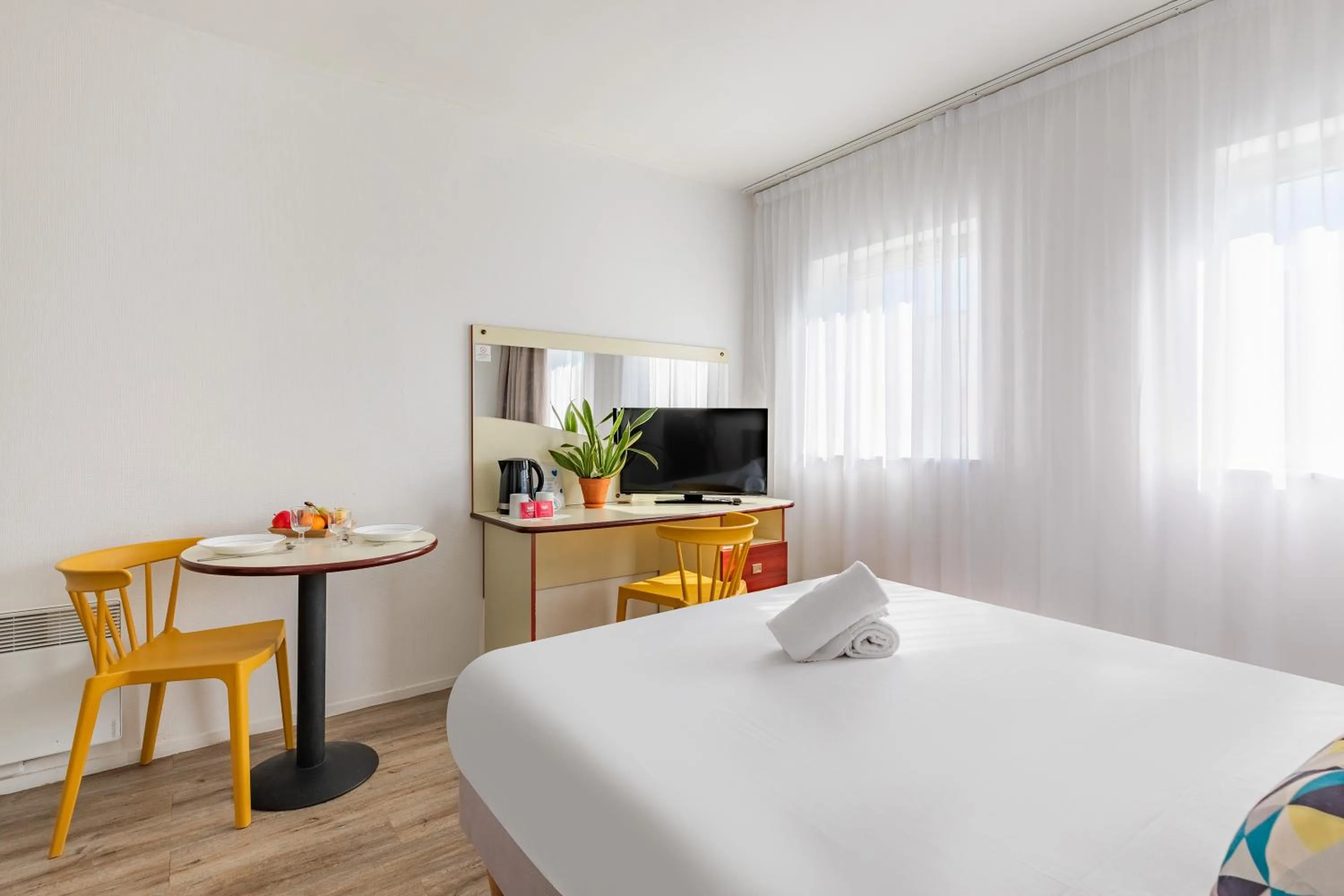 Bed in Appart'City Classic Blois