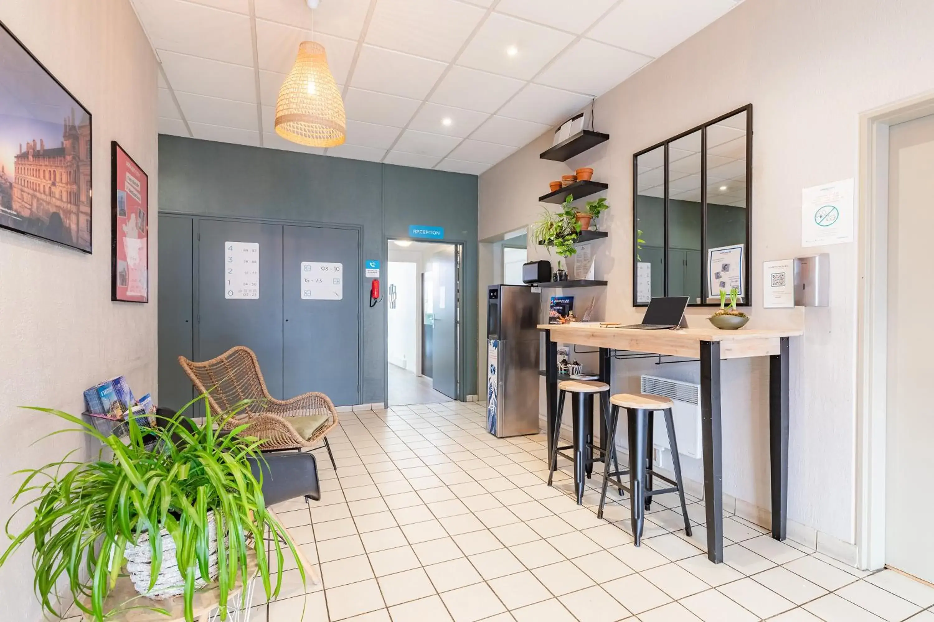 Lobby or reception in Appart'City Classic Blois Lobby or reception in Appart'City Classic Blois