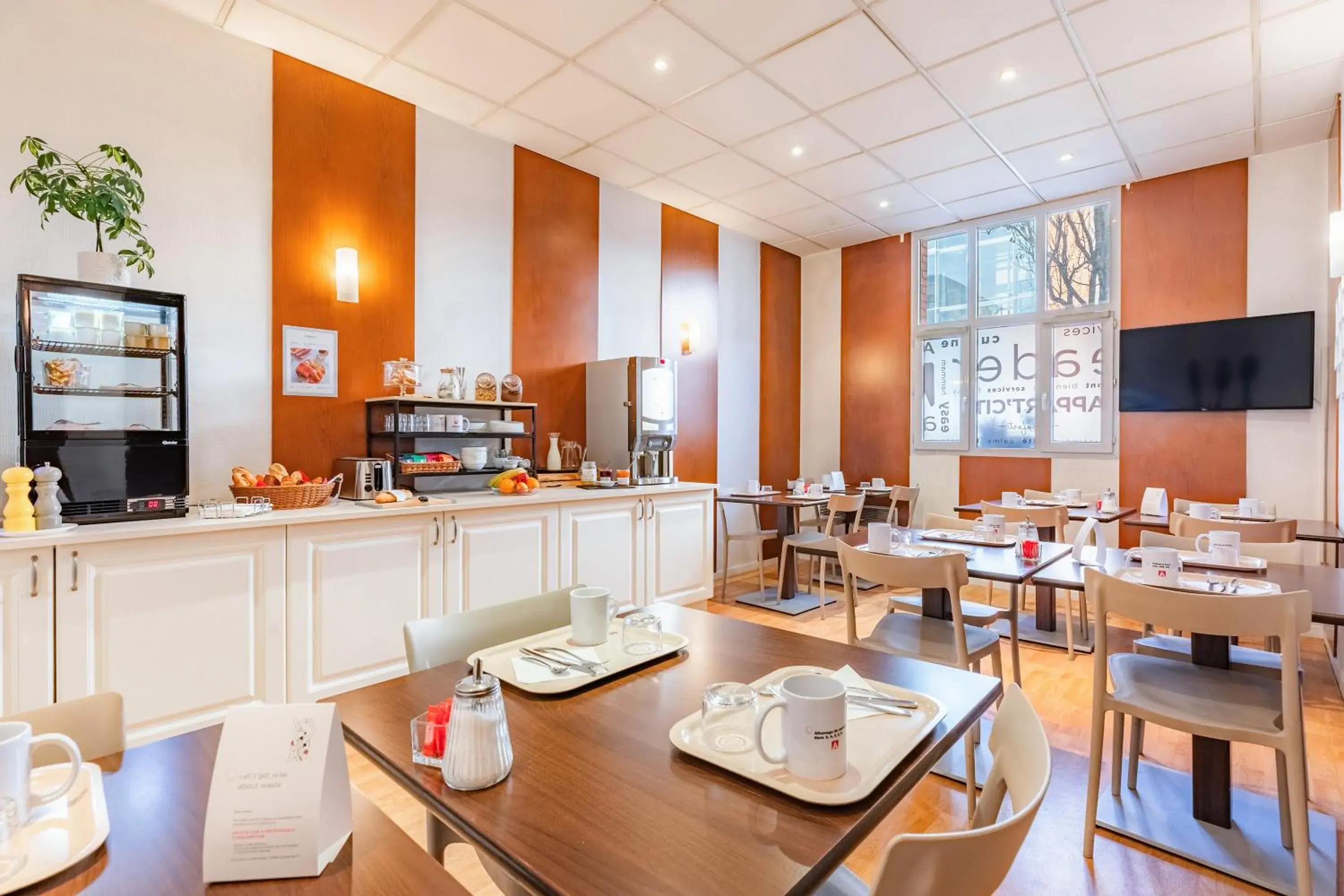 Buffet breakfast in Appart'City Classic Blois Buffet breakfast in Appart'City Classic Blois
