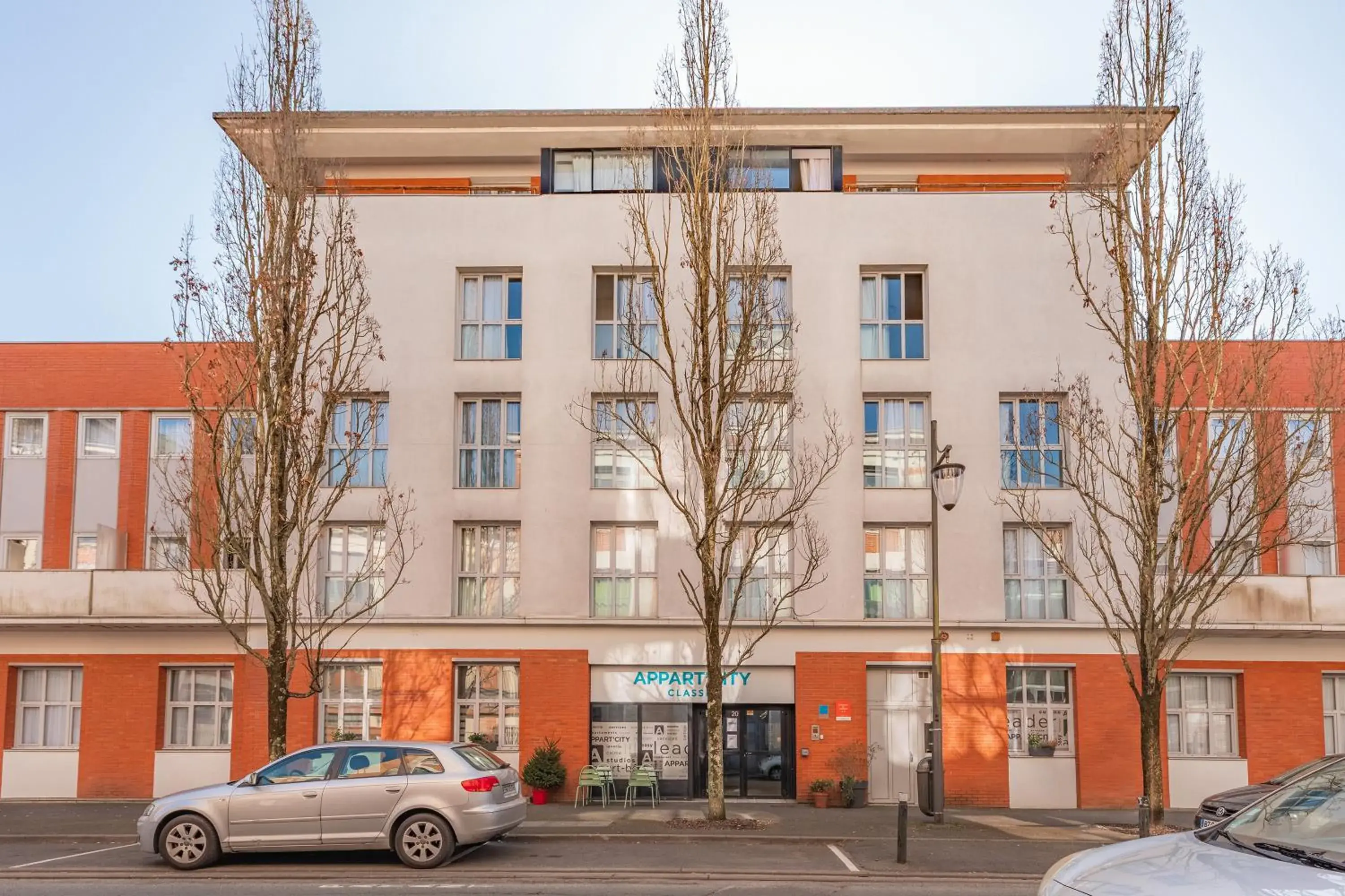 Facade/entrance in Appart'City Classic Blois Facade/entrance in Appart'City Classic Blois