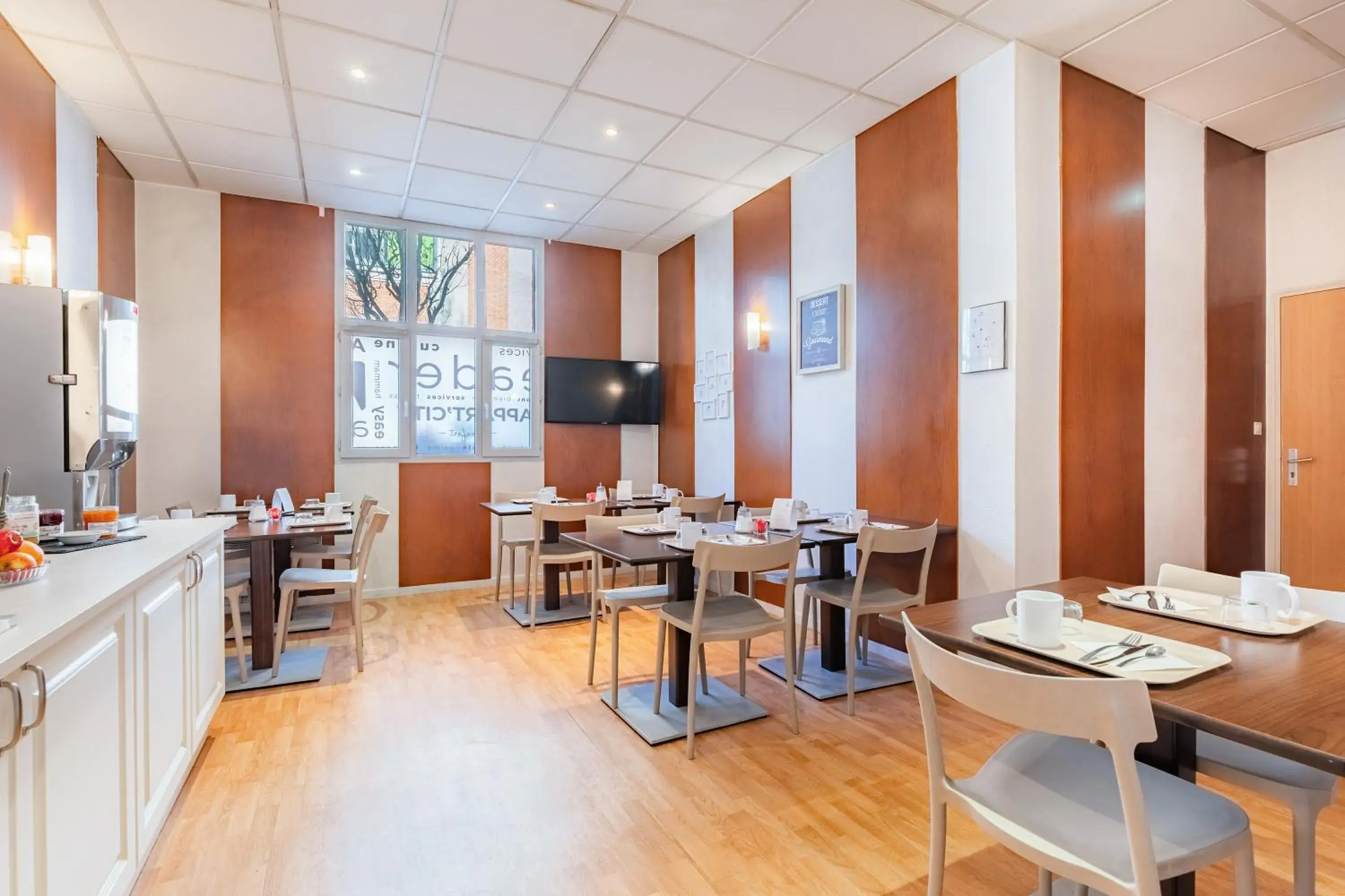 Buffet breakfast in Appart'City Classic Blois Buffet breakfast in Appart'City Classic Blois