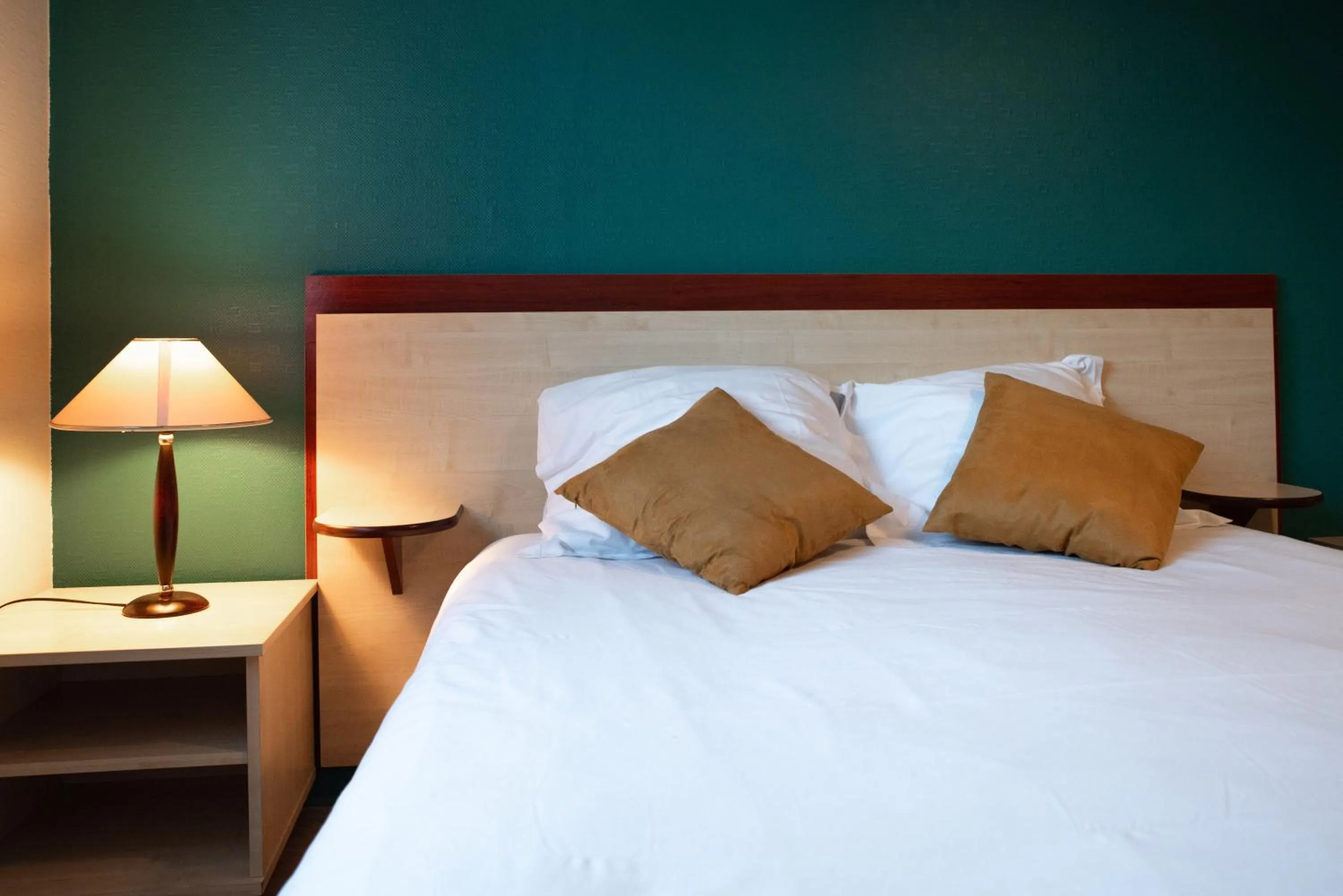 Bed in Terres de France Brest