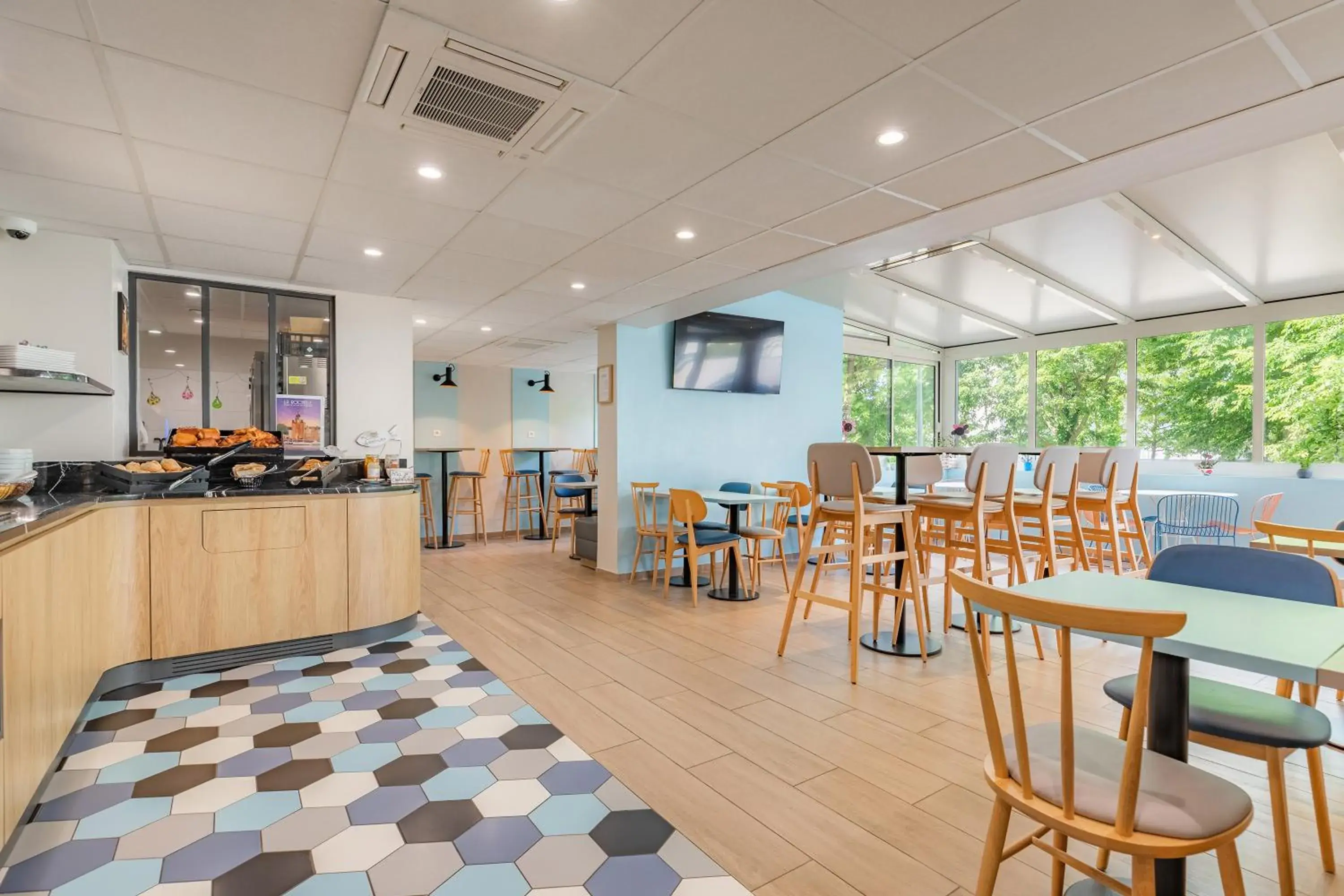 Breakfast in Appart'City Classic La Rochelle Centre Breakfast in Appart'City Classic La Rochelle Centre