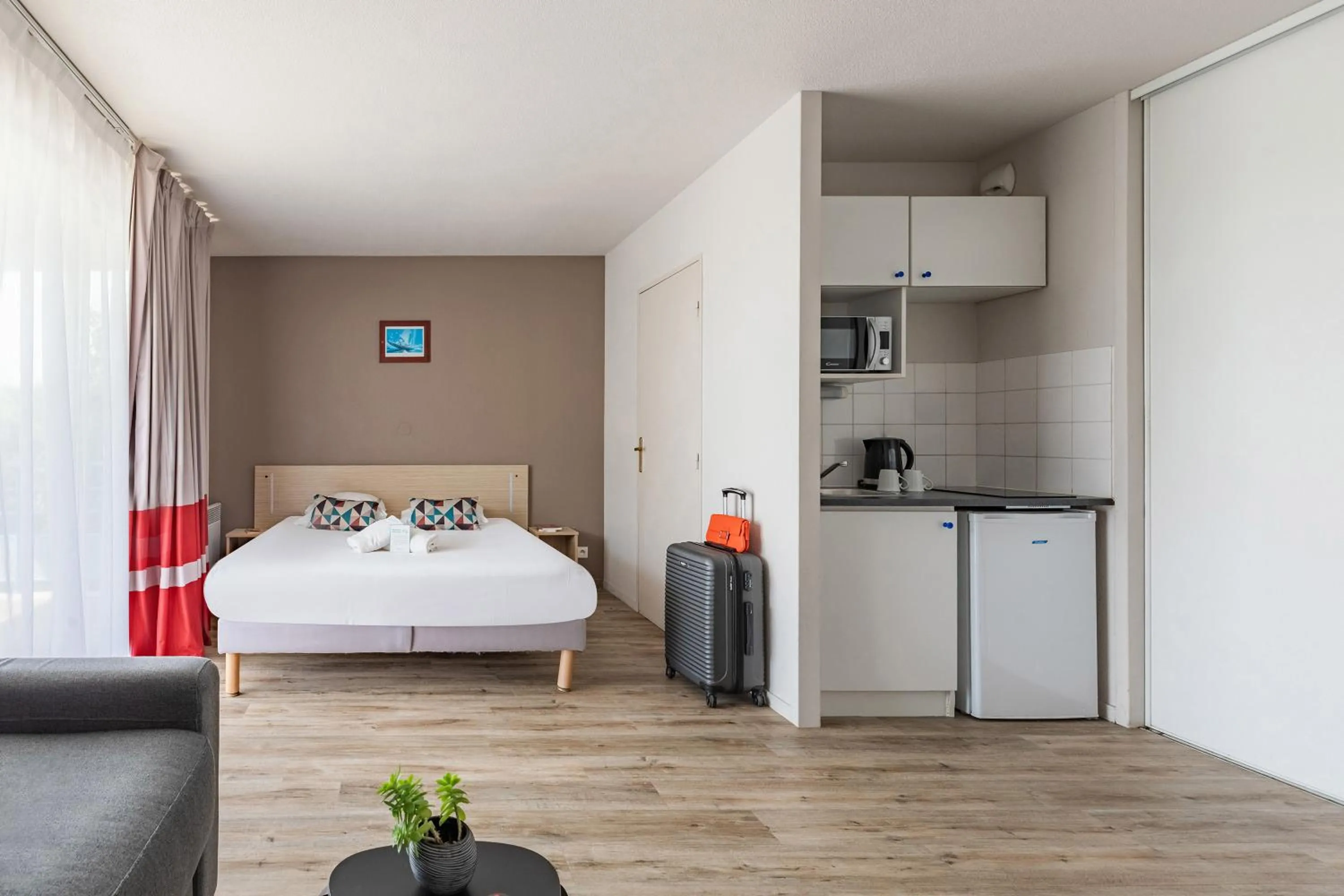 Bed in Appart'City Classic La Rochelle Centre