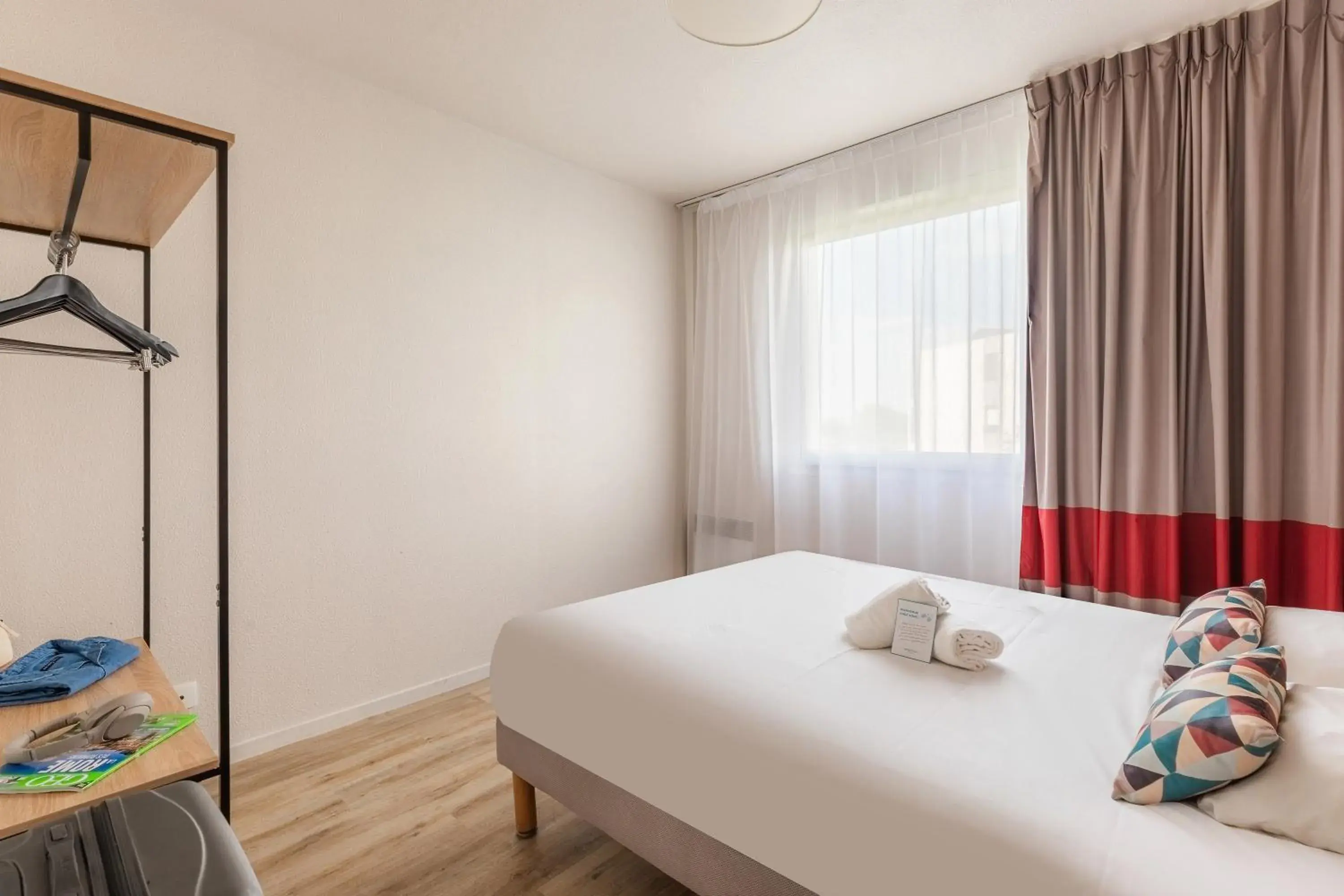 Bed in Appart'City Classic La Rochelle Centre Bed in Appart'City Classic La Rochelle Centre