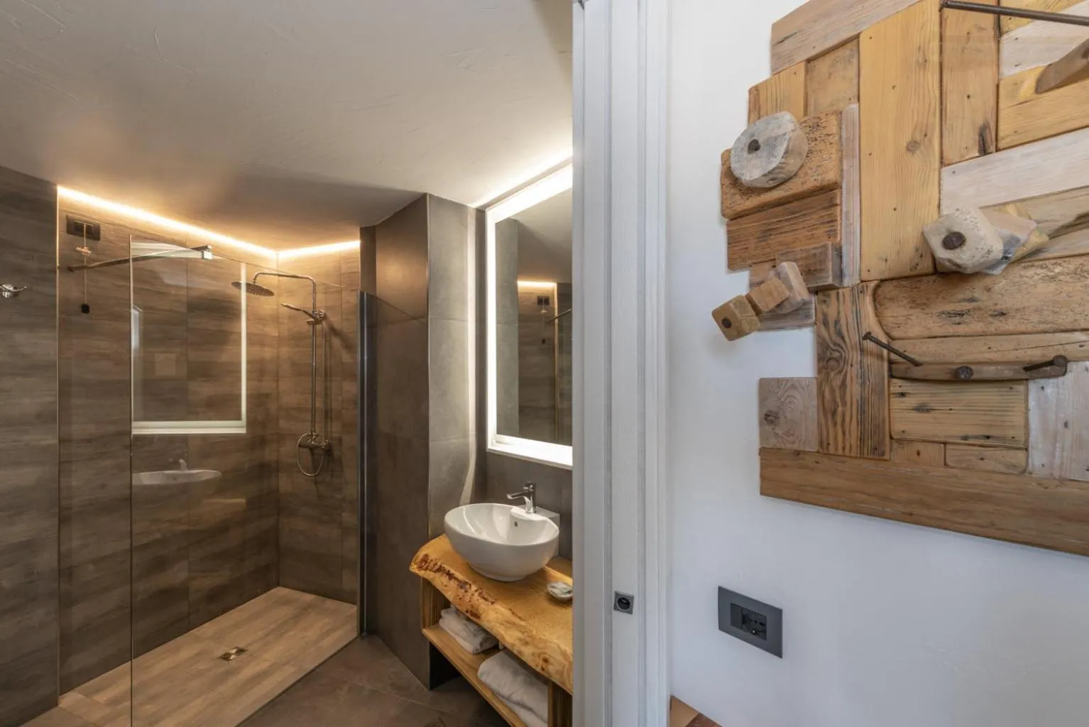 Bathroom in Hotel Da Romano
