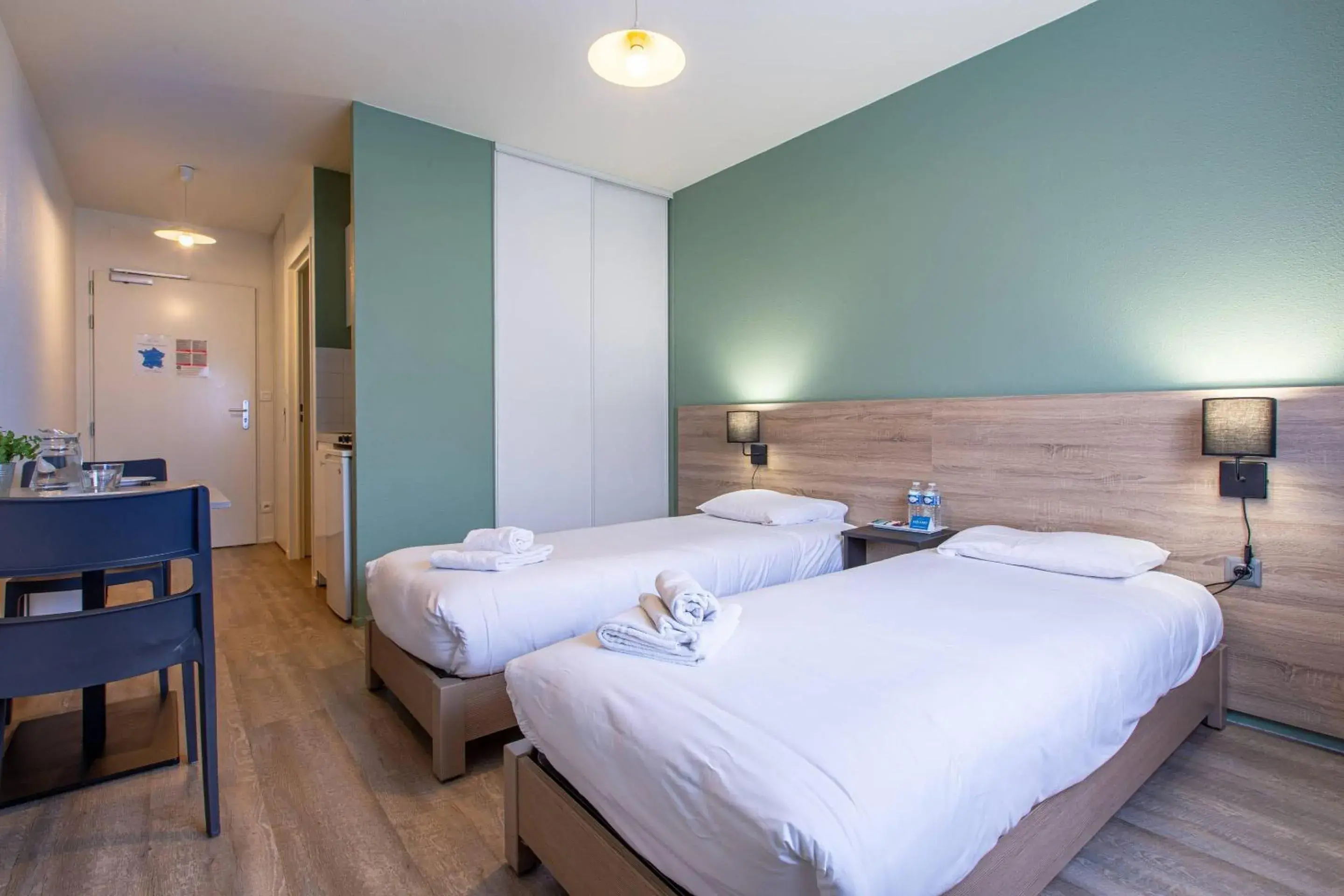 Bedroom, Bed in Comfort Aparthotel Le Mans Bedroom, Bed in Comfort Aparthotel Le Mans