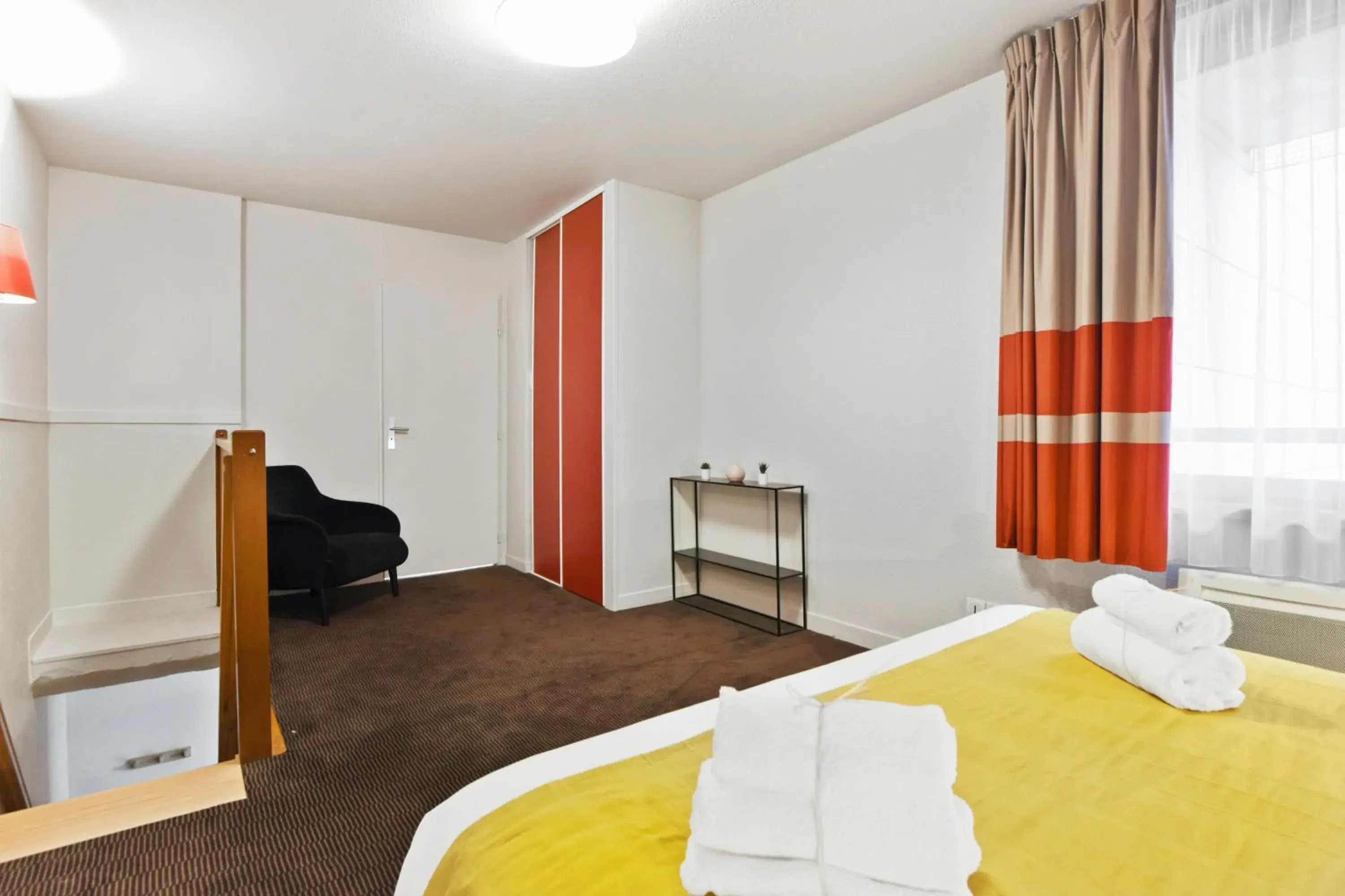 Bed in Appart'City Confort Lille - Euralille Bed in Appart'City Confort Lille - Euralille