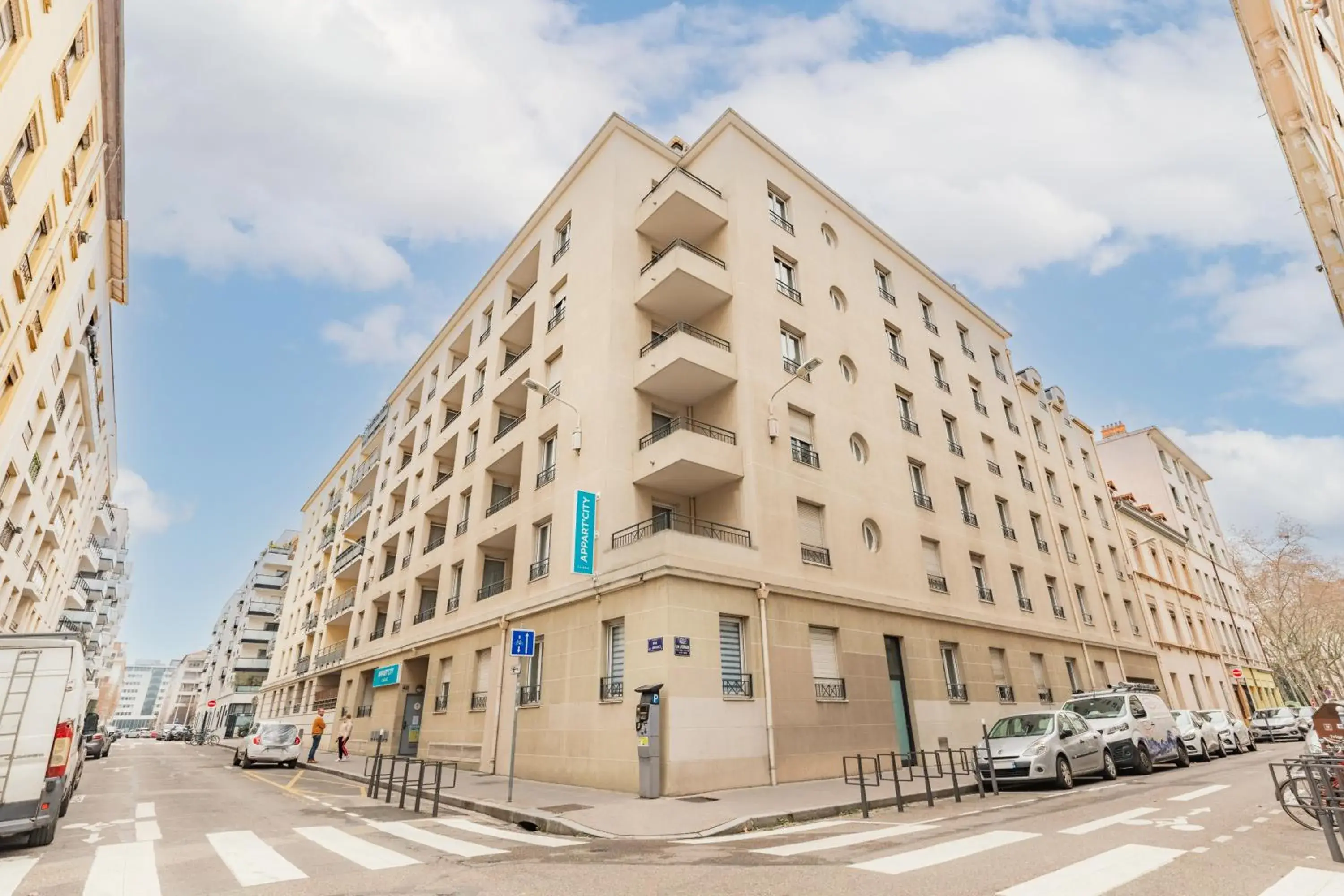 Property building in Appart'City Classic Lyon Part Dieu Garibaldi Property building in Appart'City Classic Lyon Part Dieu Garibaldi