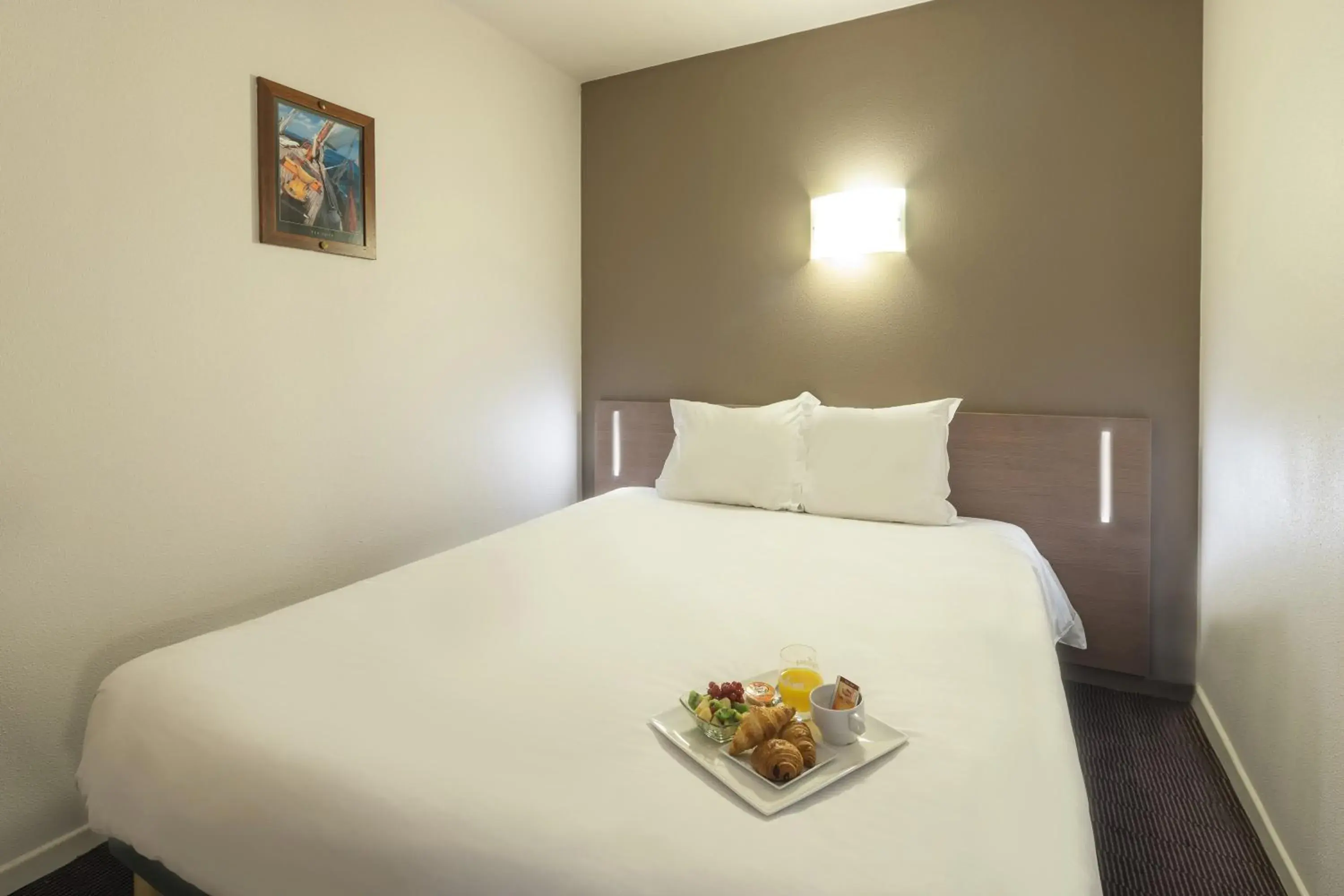 Bed in Appart'City Classic Nancy Bed in Appart'City Classic Nancy