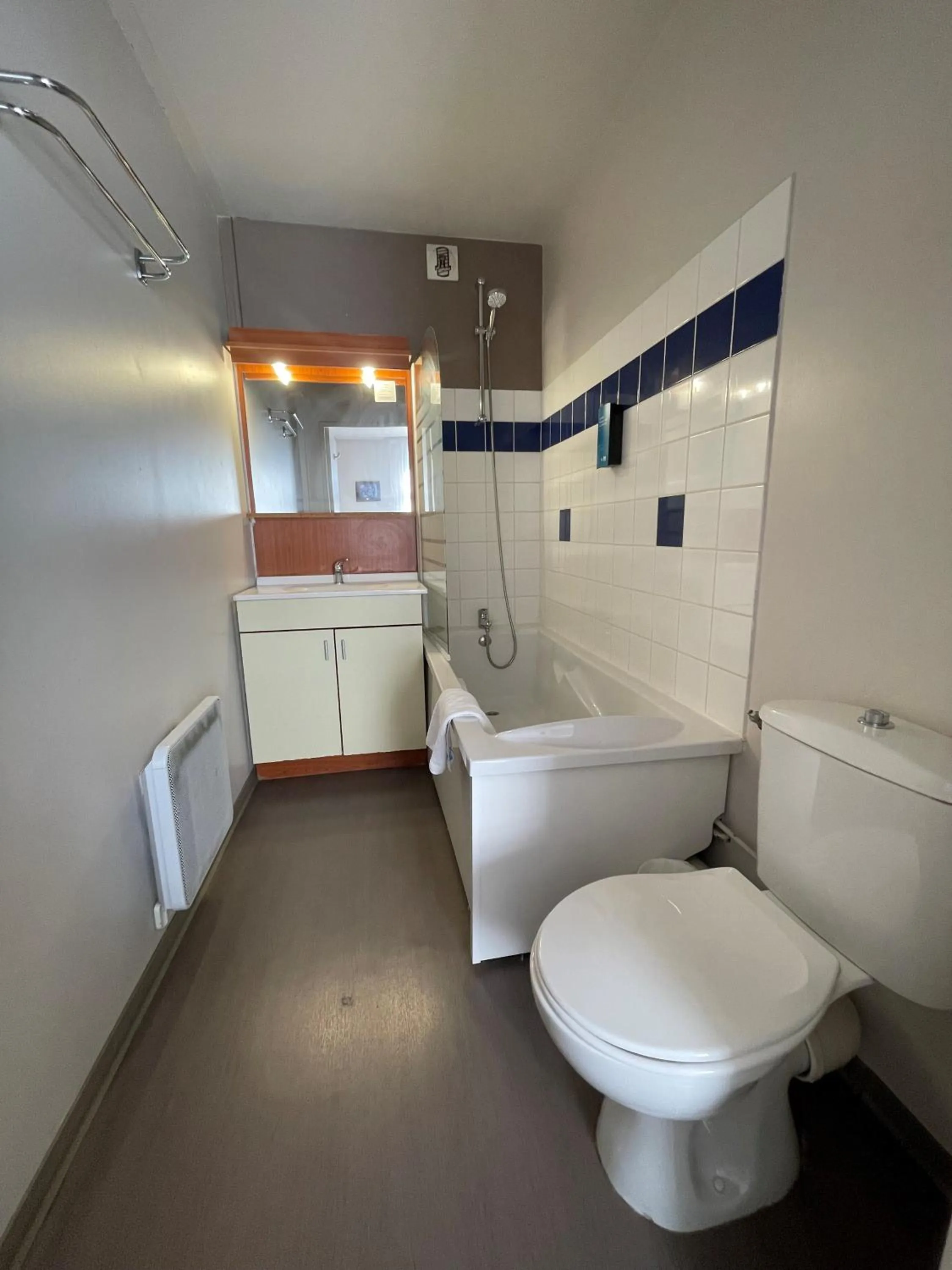 Bathroom in City Résidence Nancy