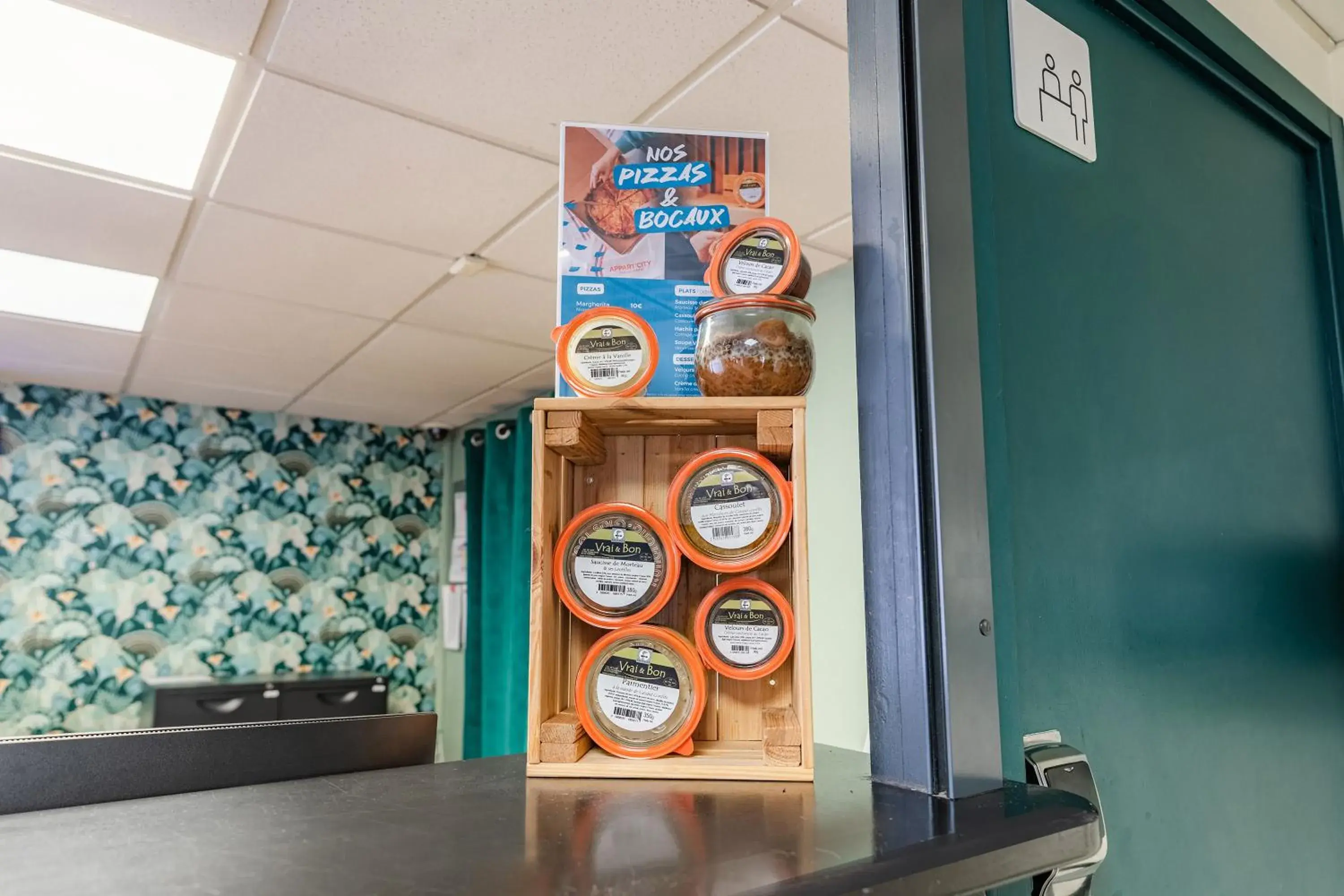 Lobby or reception in Appart'City Classic Nantes Quais de Loire Lobby or reception in Appart'City Classic Nantes Quais de Loire