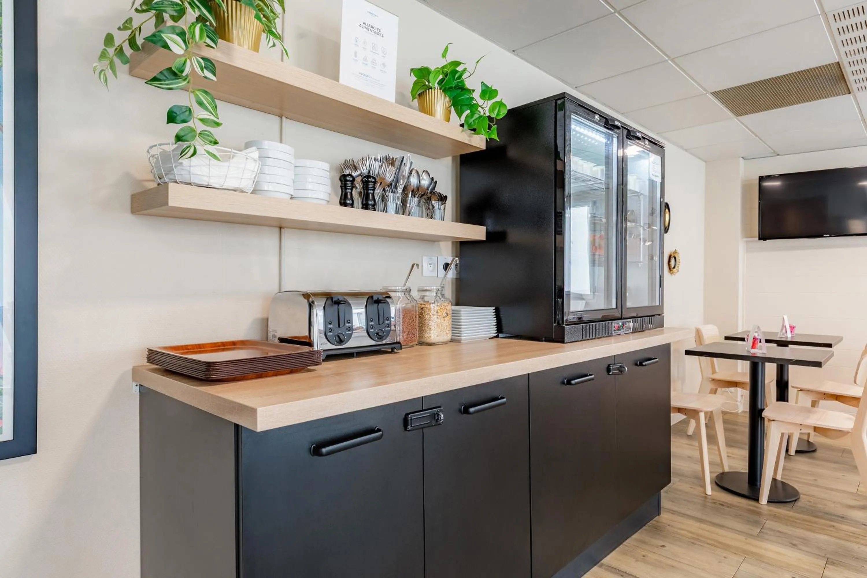 Breakfast in Appart'City Classic Nantes Quais de Loire