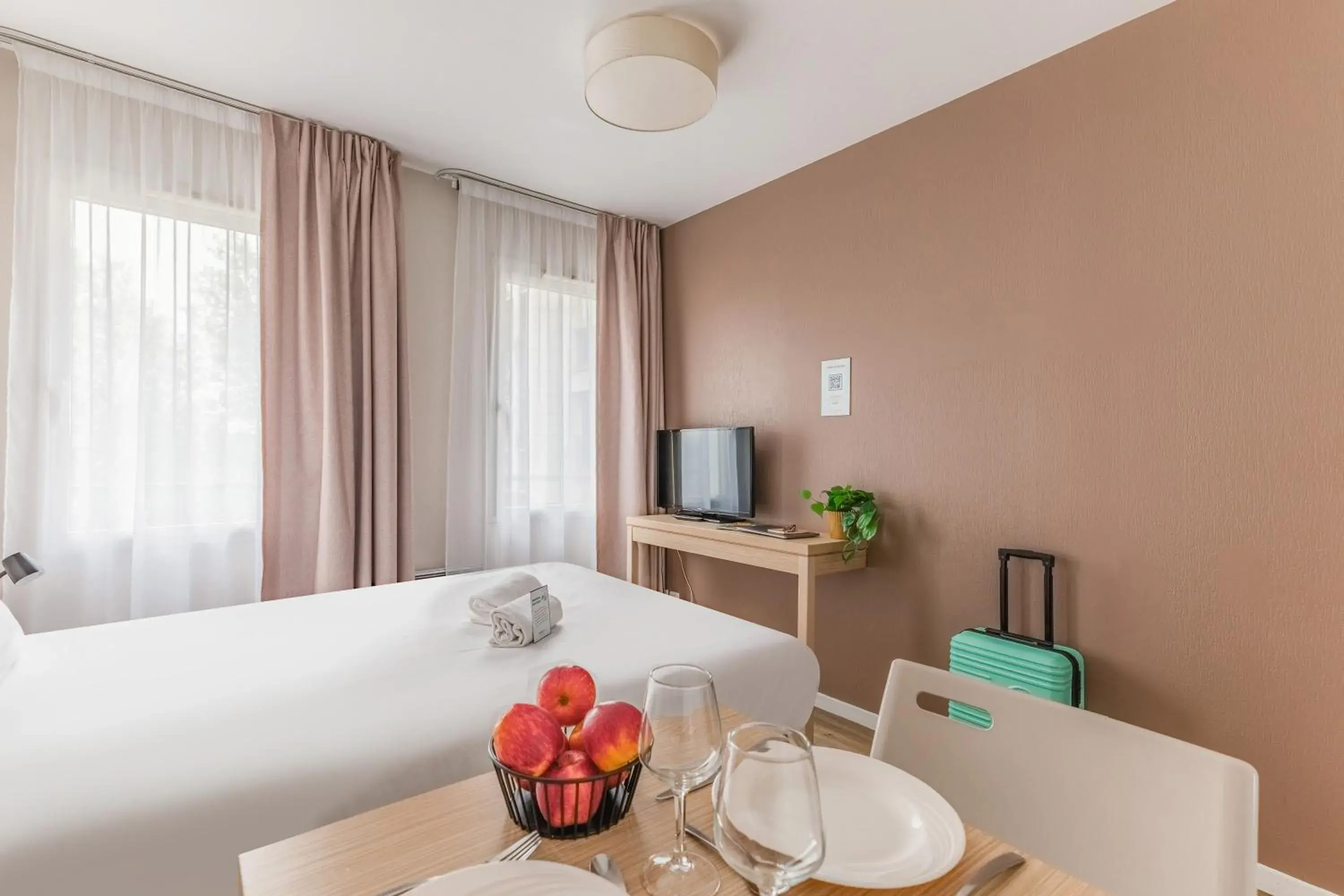 Bed in Appart'City Classic Nantes Quais de Loire Bed in Appart'City Classic Nantes Quais de Loire